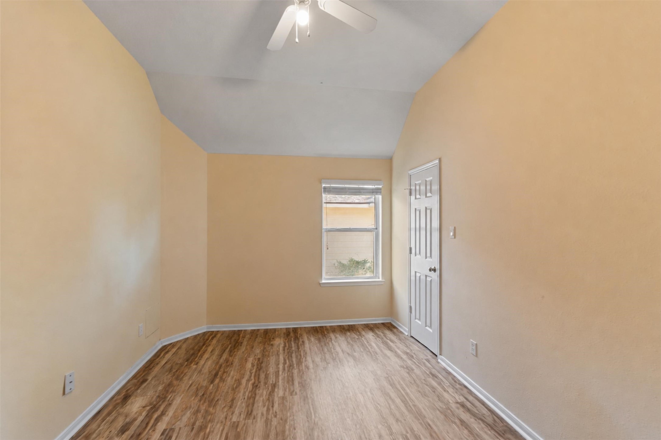 2603 Crystal Falls Drive, Pearland, TX 77584