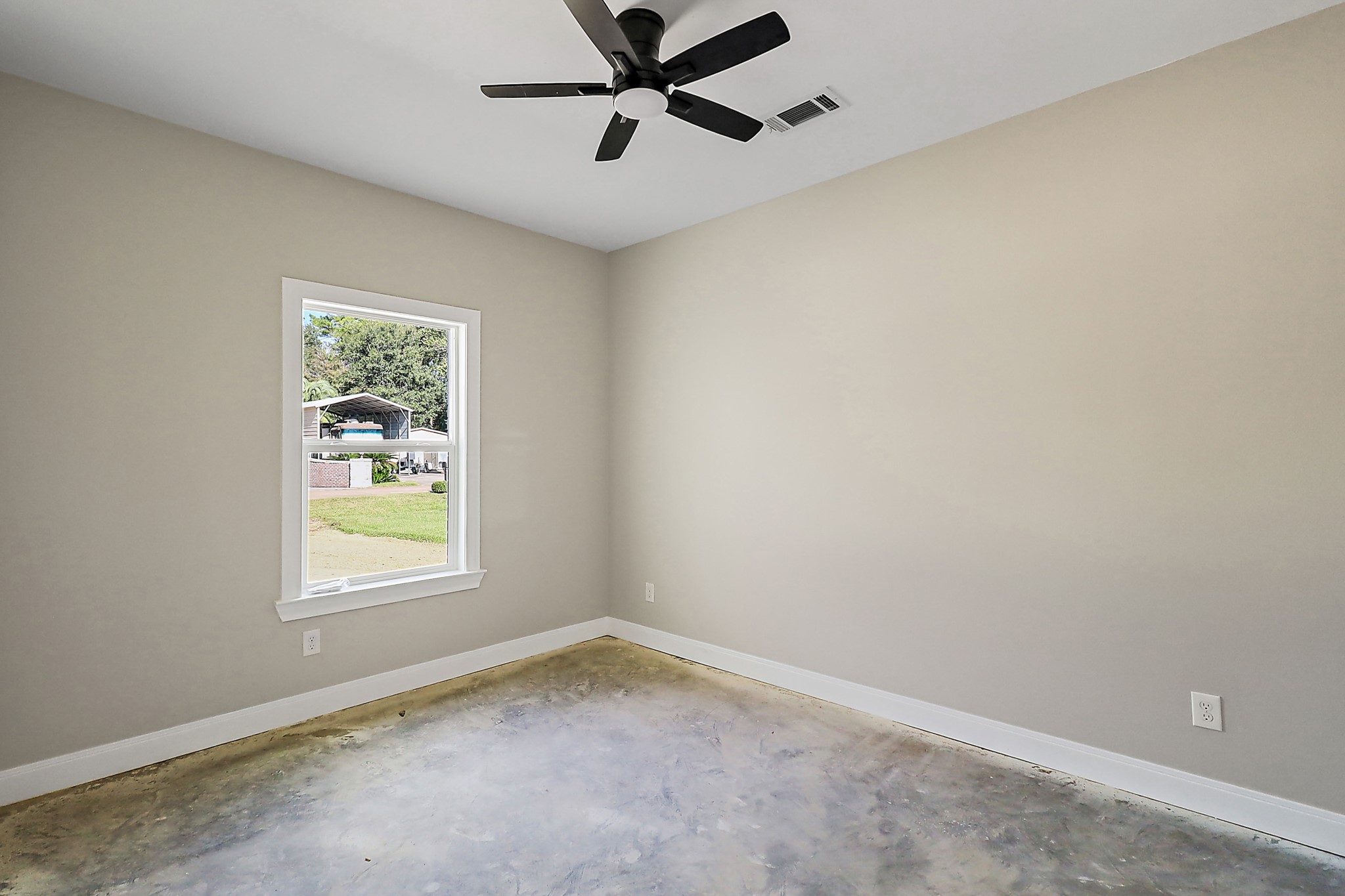 2122 Eagle Point Road, Crosby, TX 77532