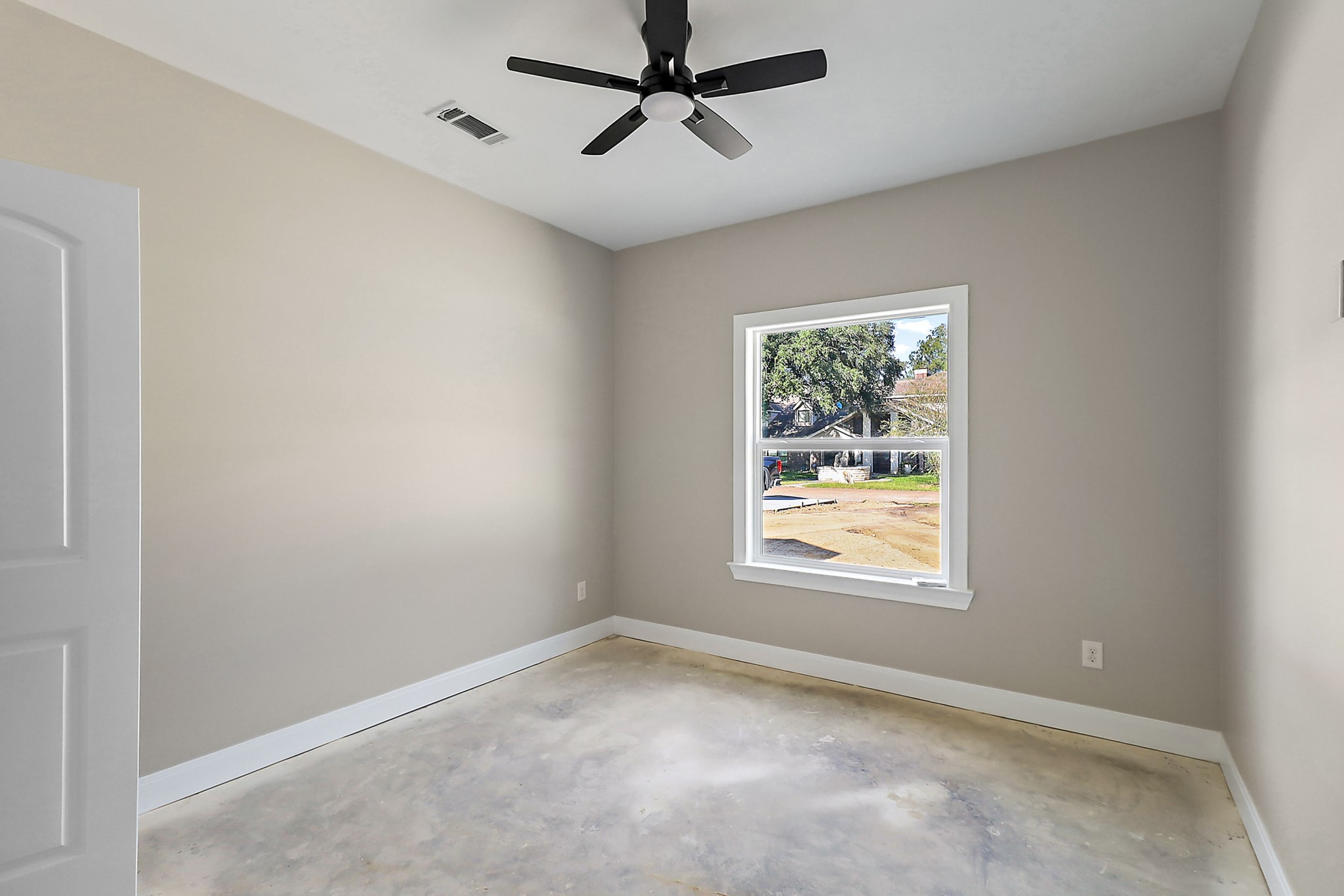 2122 Eagle Point Road, Crosby, TX 77532