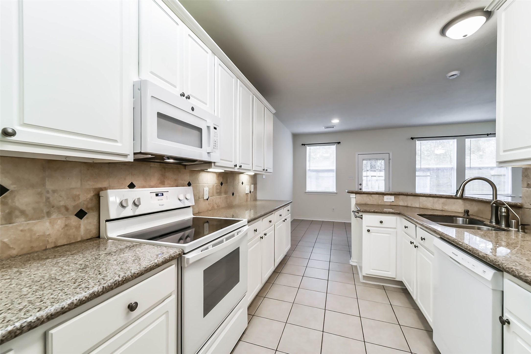 246 W Stedhill Loop Loop, The Woodlands, TX 77384