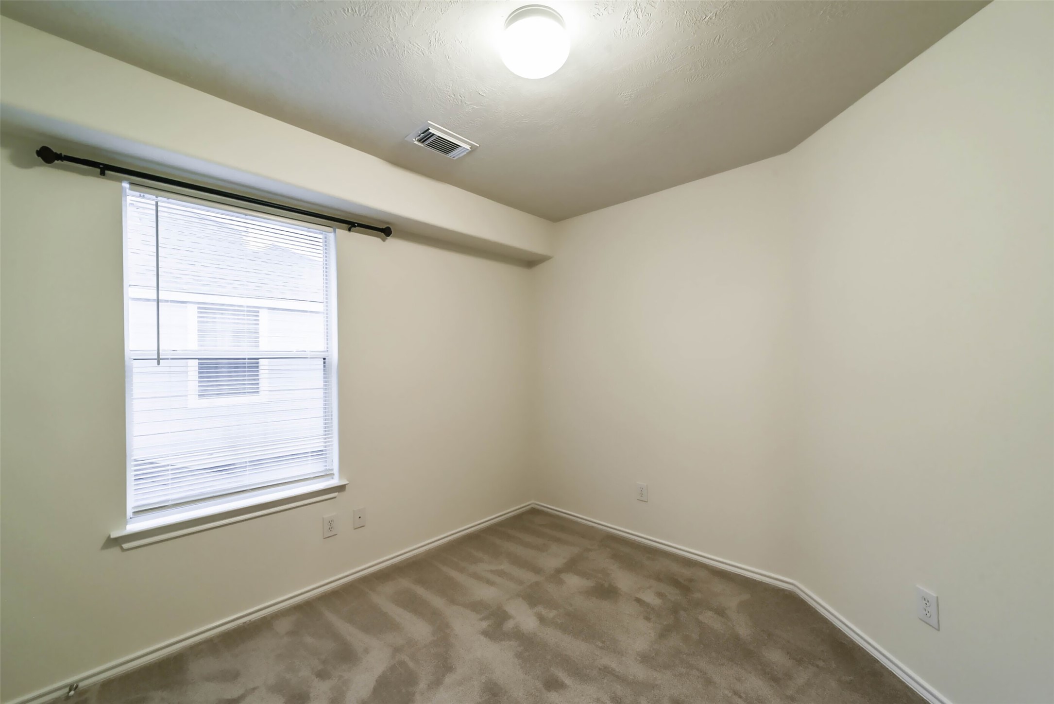 246 W Stedhill Loop Loop, The Woodlands, TX 77384