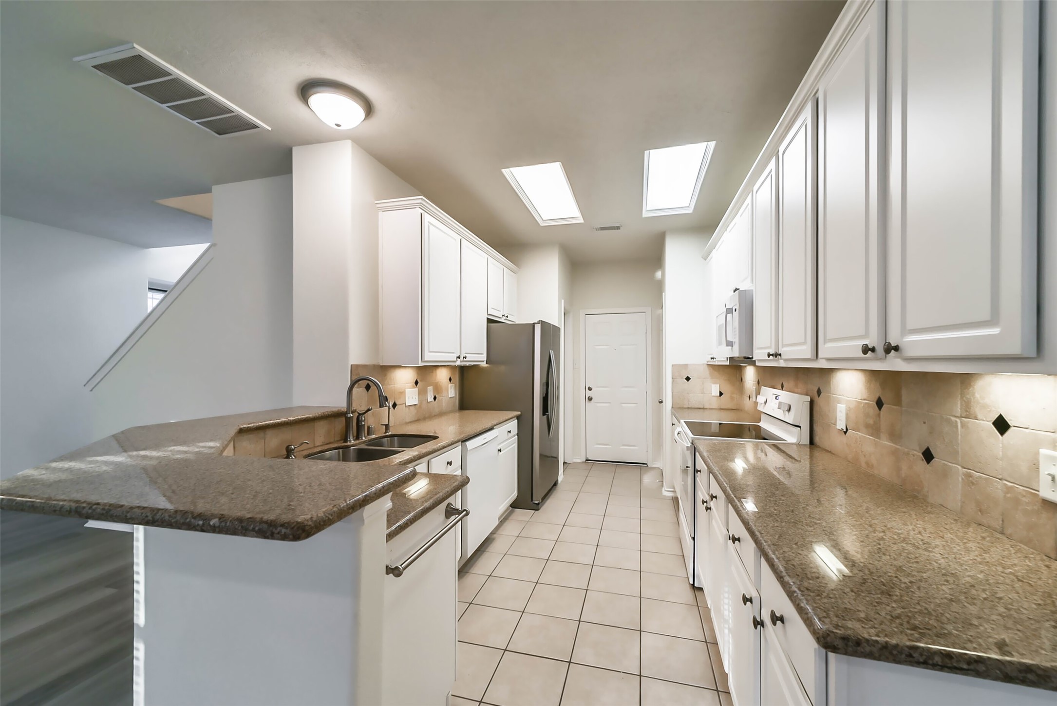 246 W Stedhill Loop Loop, The Woodlands, TX 77384