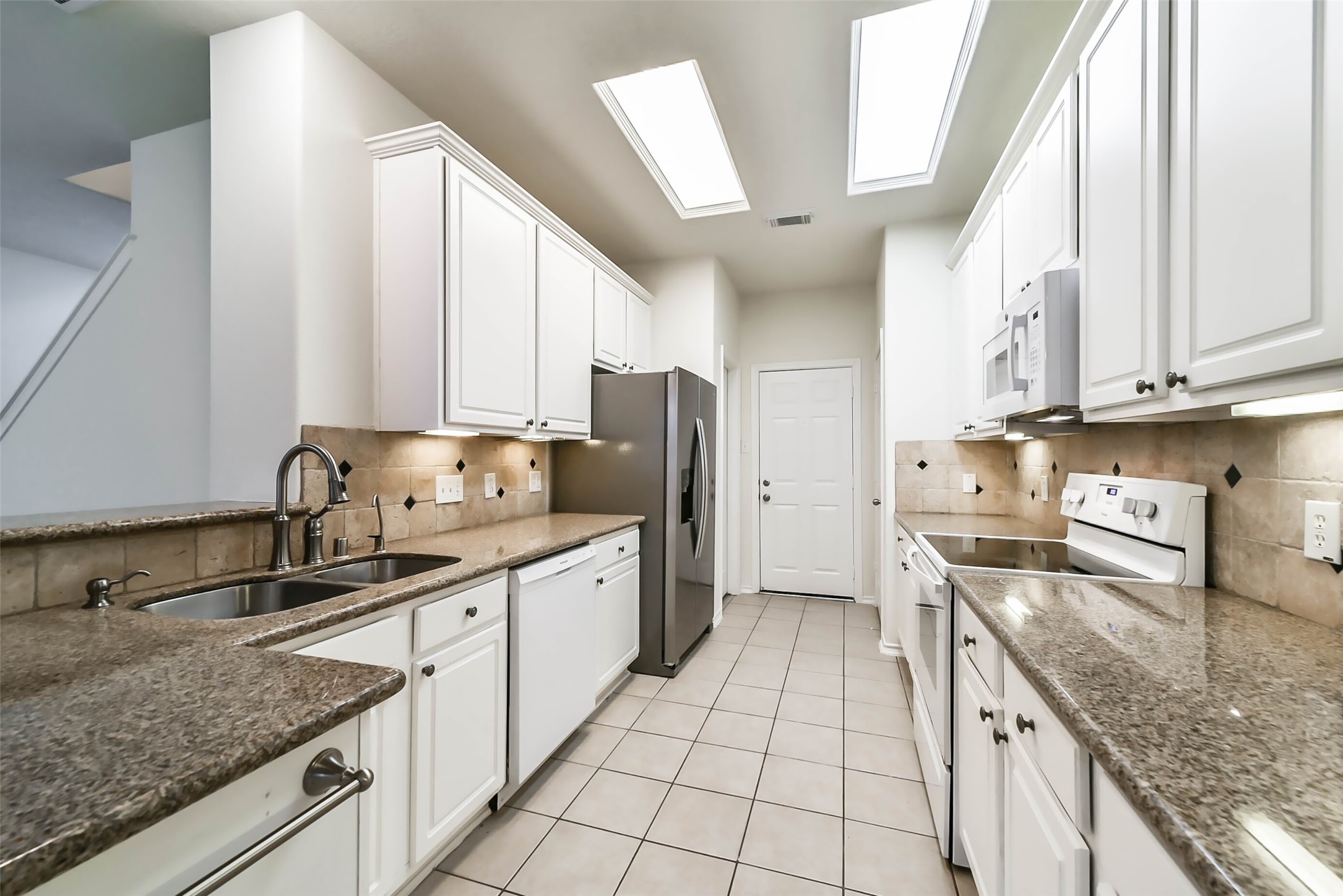 246 W Stedhill Loop Loop, The Woodlands, TX 77384