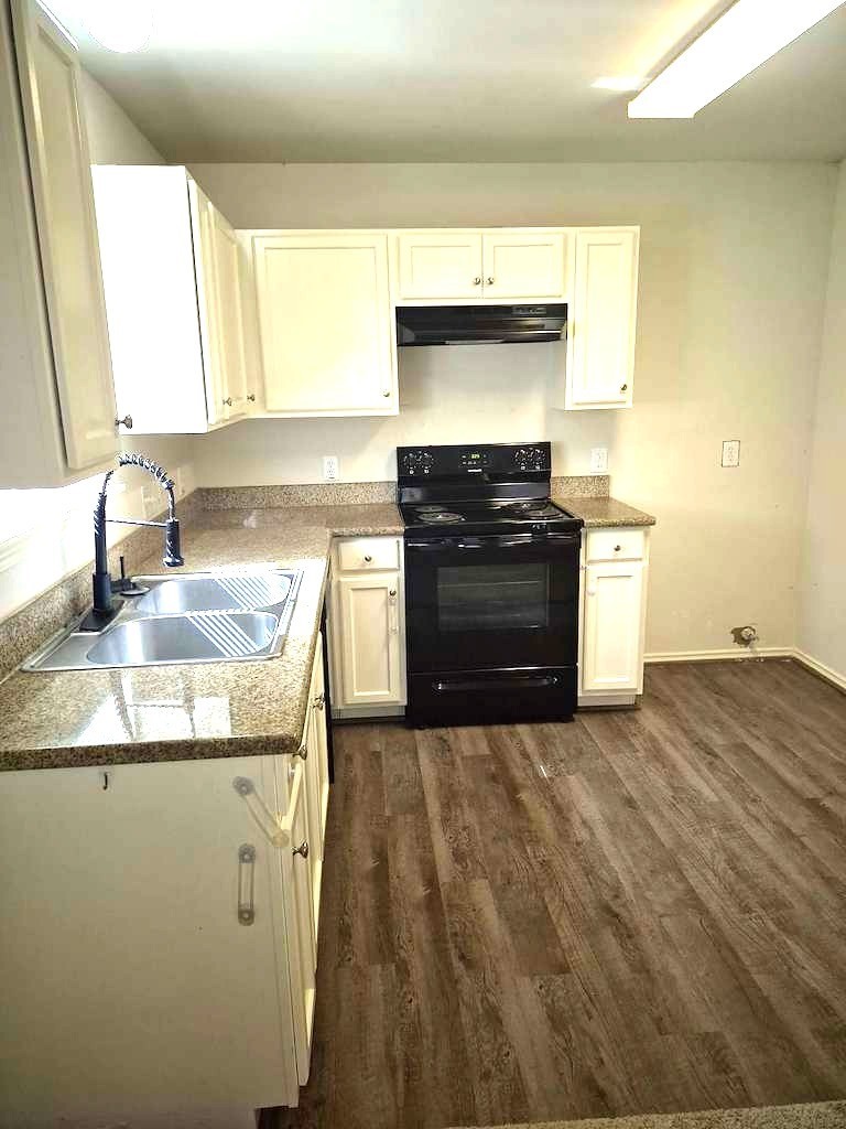 16750 Fallen Timbers Drive, Conroe, TX 77385