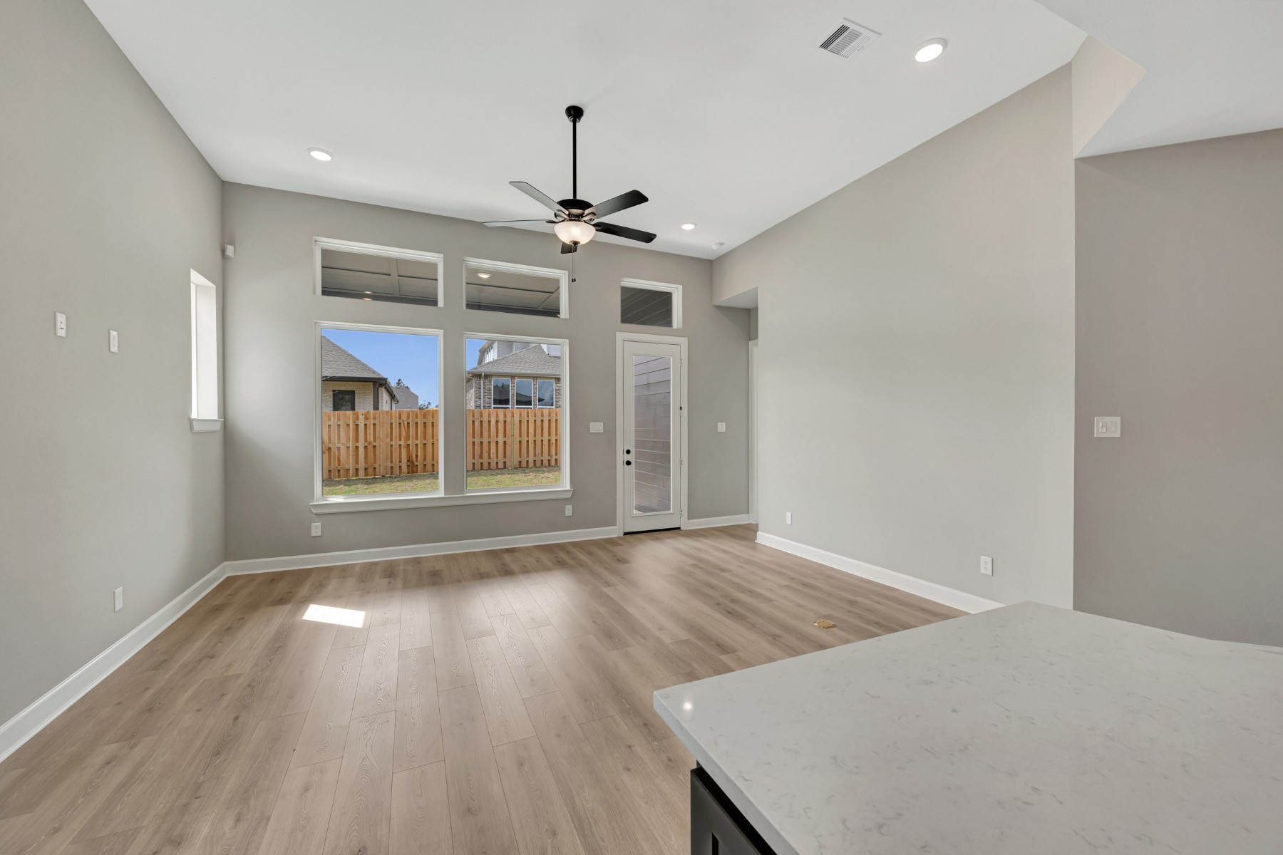 2335 Verano Street, Montgomery, TX 77316