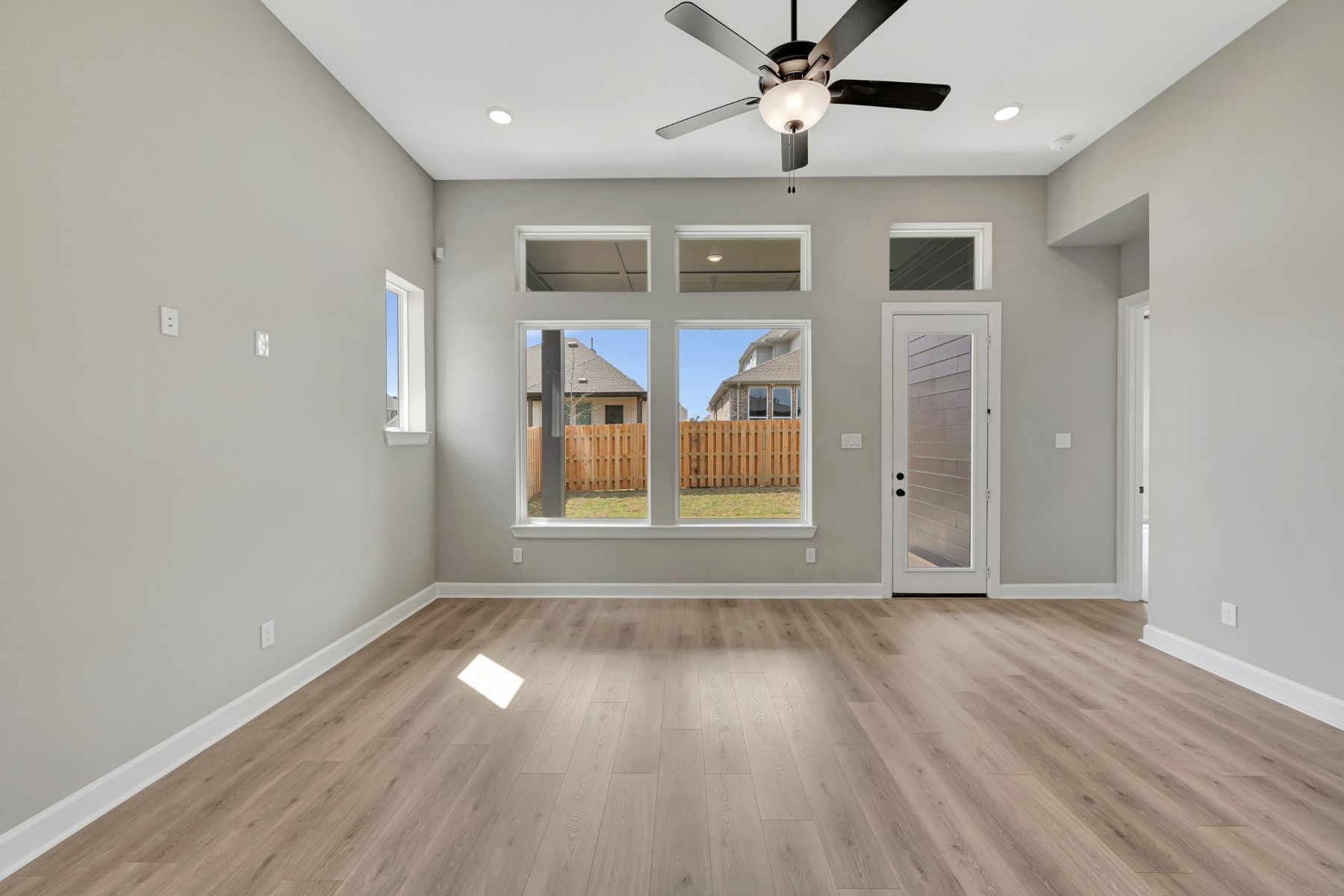 2335 Verano Street, Montgomery, TX 77316