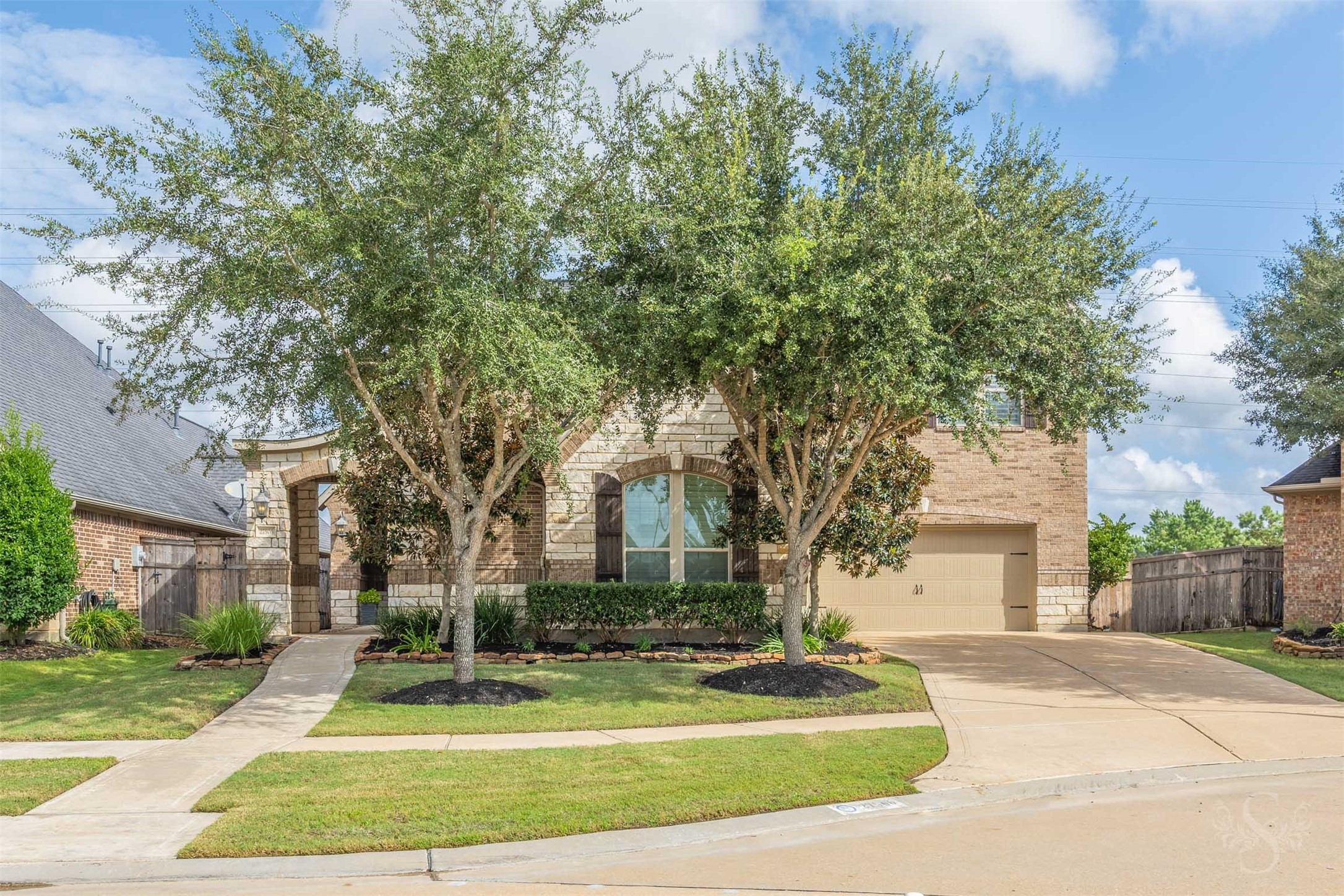 SPECTACULAR 2 story Trendmaker home in Cross Creek Ranch offers 4 bedrooms, 3.5 baths and a 3 car garage, framed by mature trees and beautifully landscaped grounds. A sweeping staircase, open concept floor plan, gourmet kitchen, game room and private media room create an exceptional setting for everyday living and entertaining.