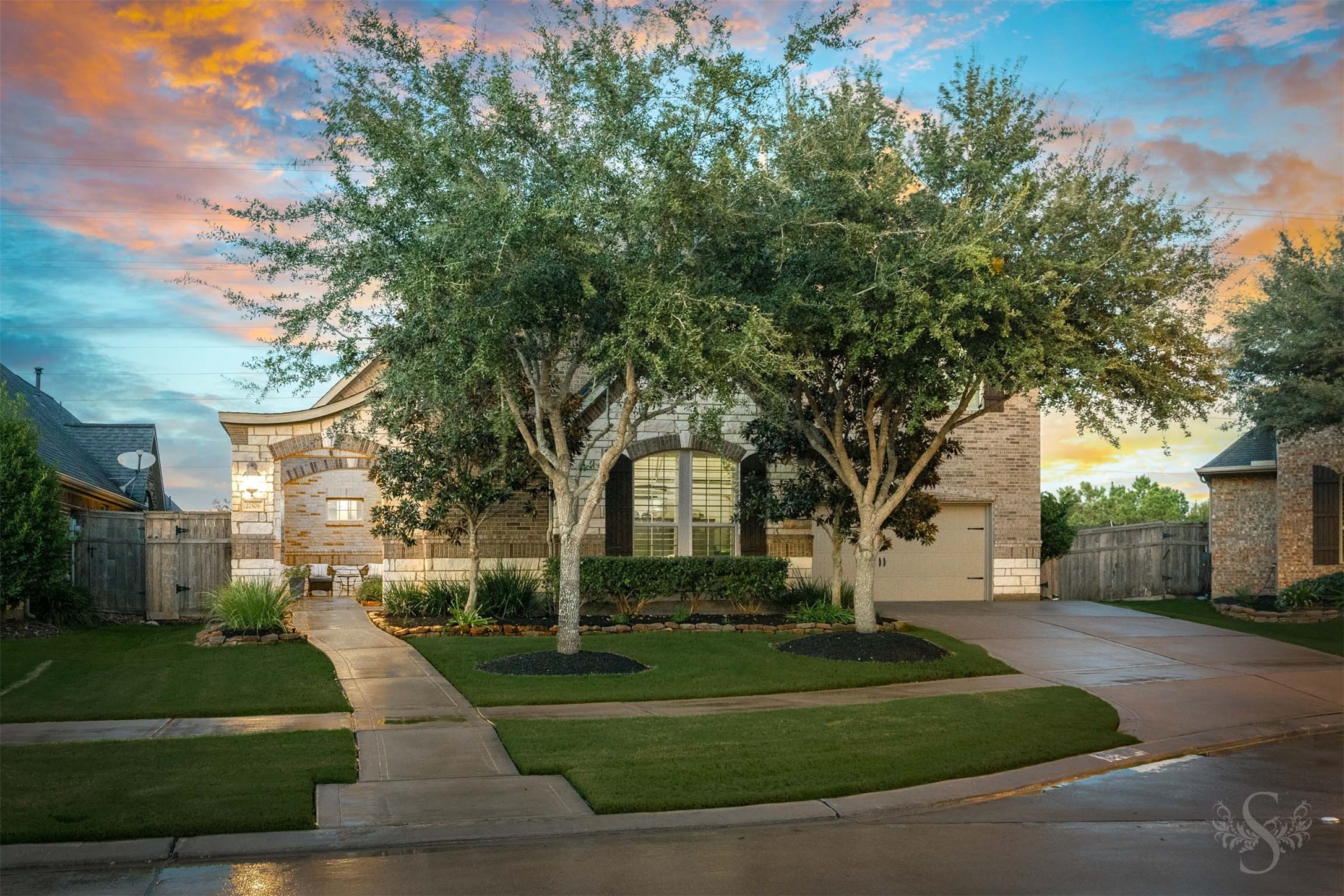 SPECTACULAR 2 story Trendmaker home in Cross Creek Ranch offers 4 bedrooms, 3.5 baths and a 3 car garage, framed by mature trees and beautifully landscaped grounds. A sweeping staircase, open concept floor plan, gourmet kitchen, game room and private media room create an exceptional setting for everyday living and entertaining. SPECTACULAR 2 story Trendmaker home in Cross Creek Ranch offers 4 bedrooms, 3.5 baths and a 3 car garage, framed by mature trees and beautifully landscaped grounds. A sweeping staircase, open concept floor plan, gourmet kitchen, game room and private media room create an exceptional setting for everyday living and entertaining.