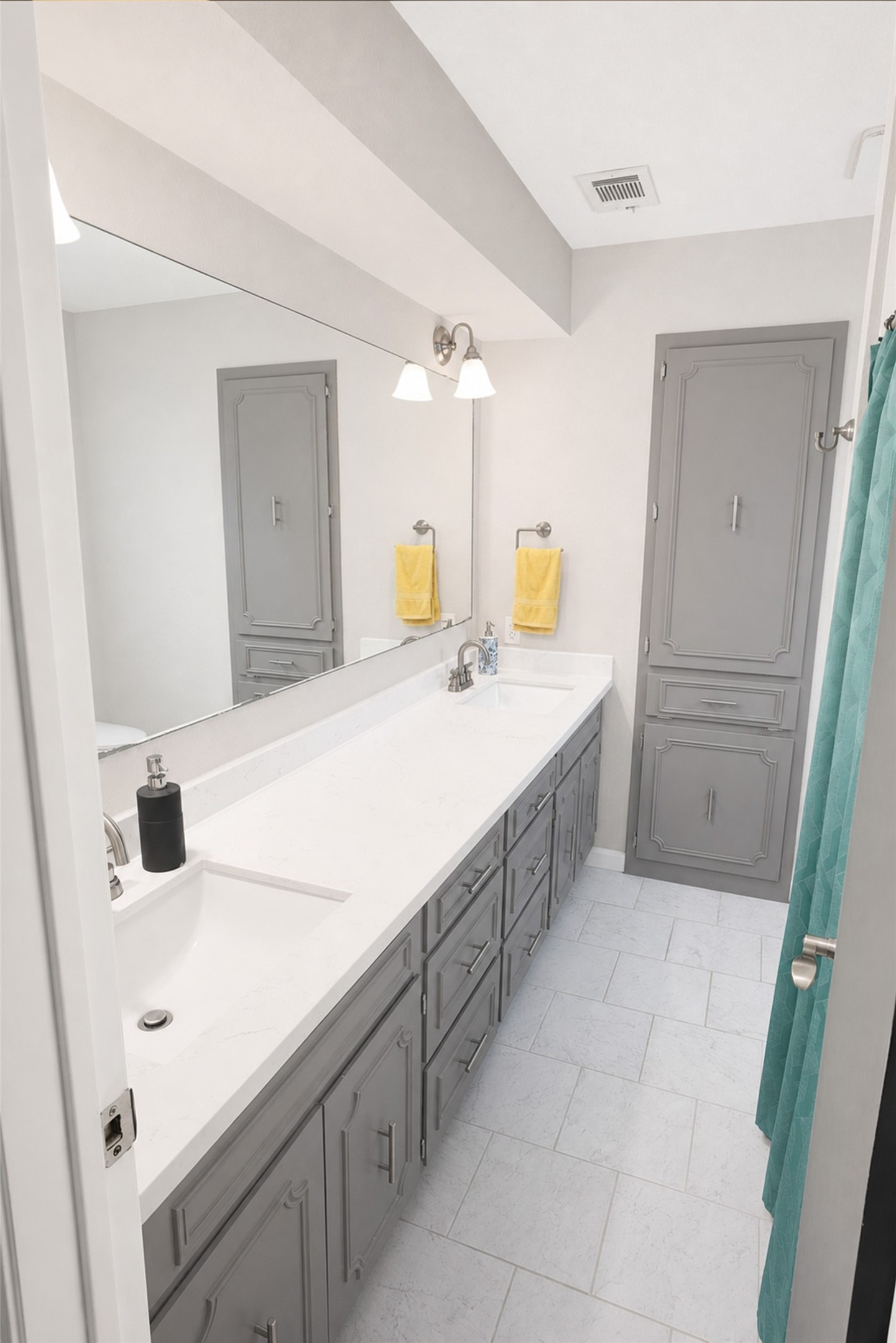 107 Anchusa Street Street, Lake Jackson, TX 77566