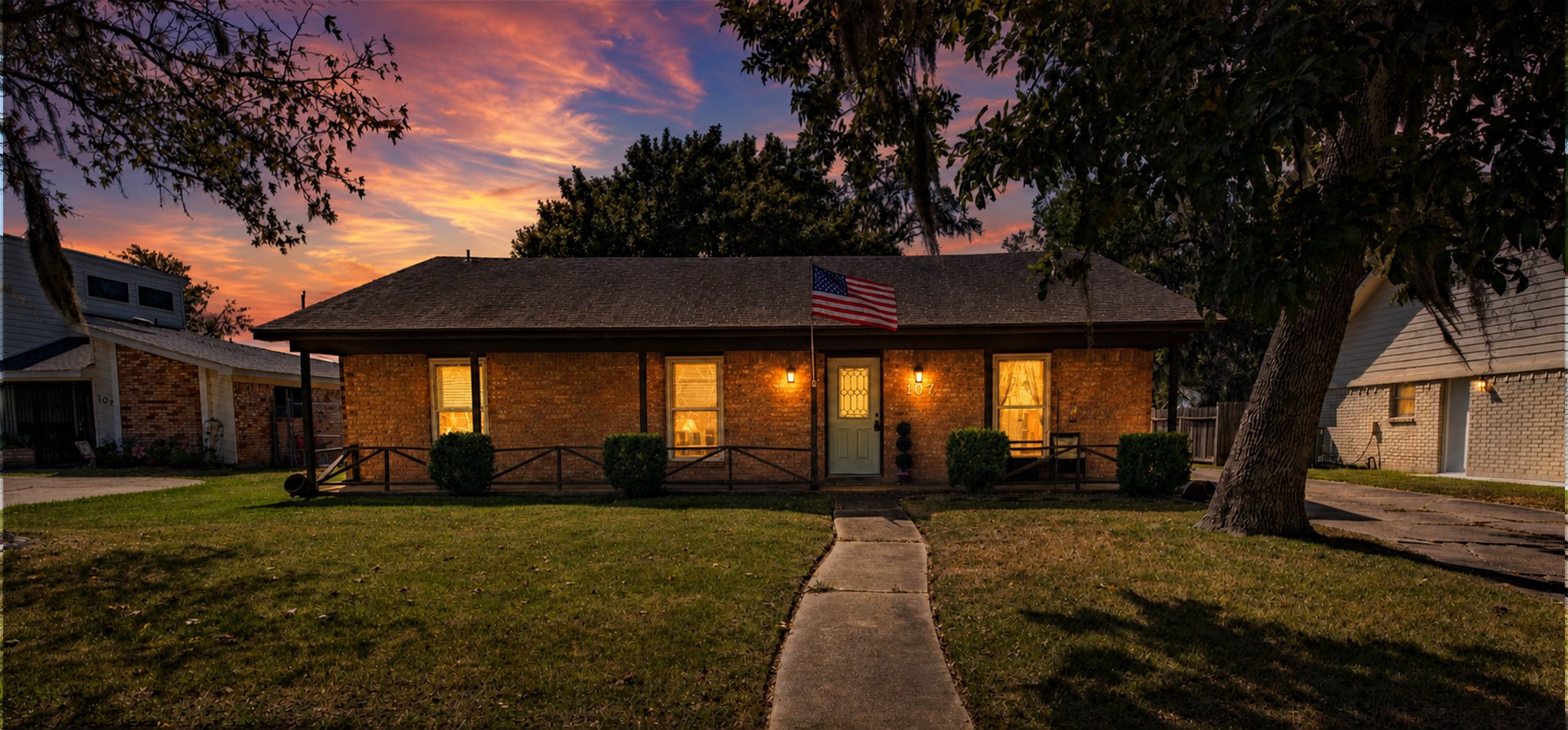 107 Anchusa Street Street, Lake Jackson, TX 77566