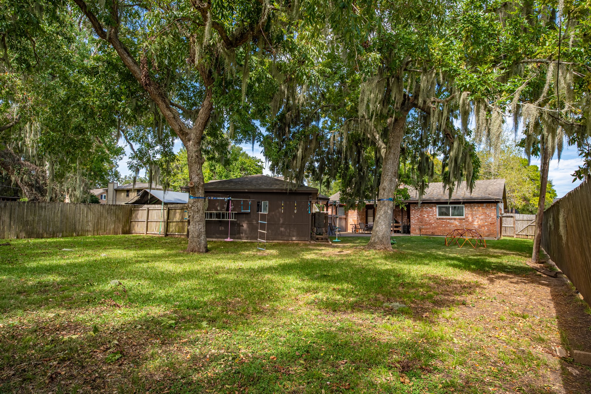 107 Anchusa Street Street, Lake Jackson, TX 77566