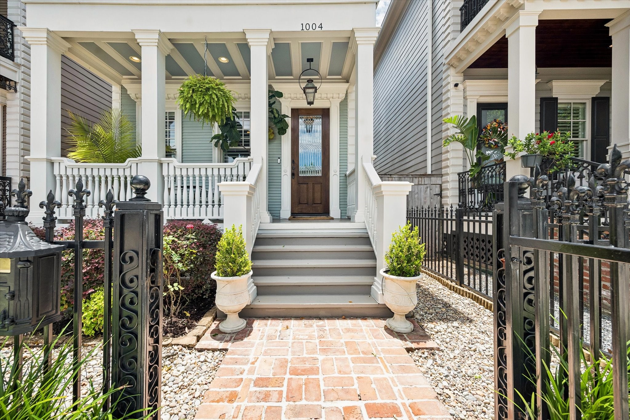 1004 Aurora Street, Houston, TX 77009