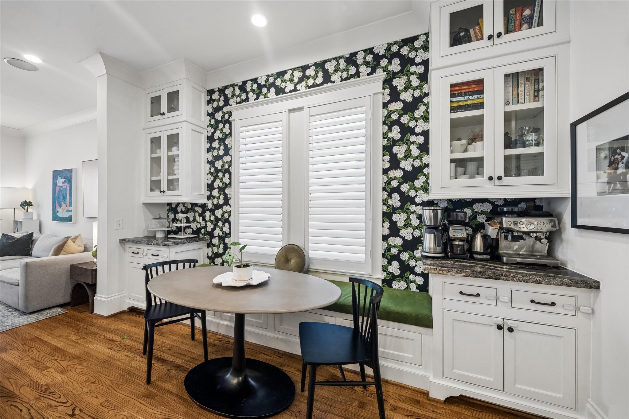 1004 Aurora Street, Houston, TX 77009