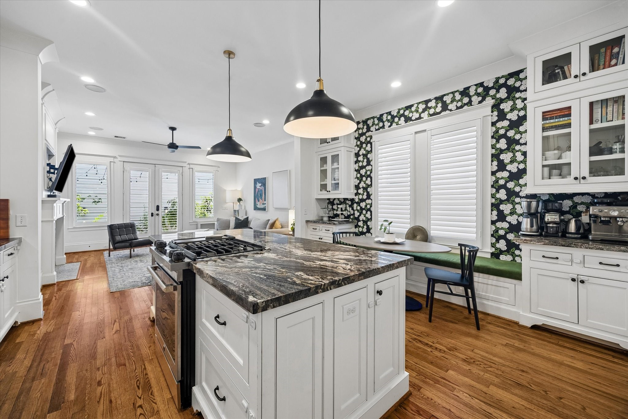 1004 Aurora Street, Houston, TX 77009