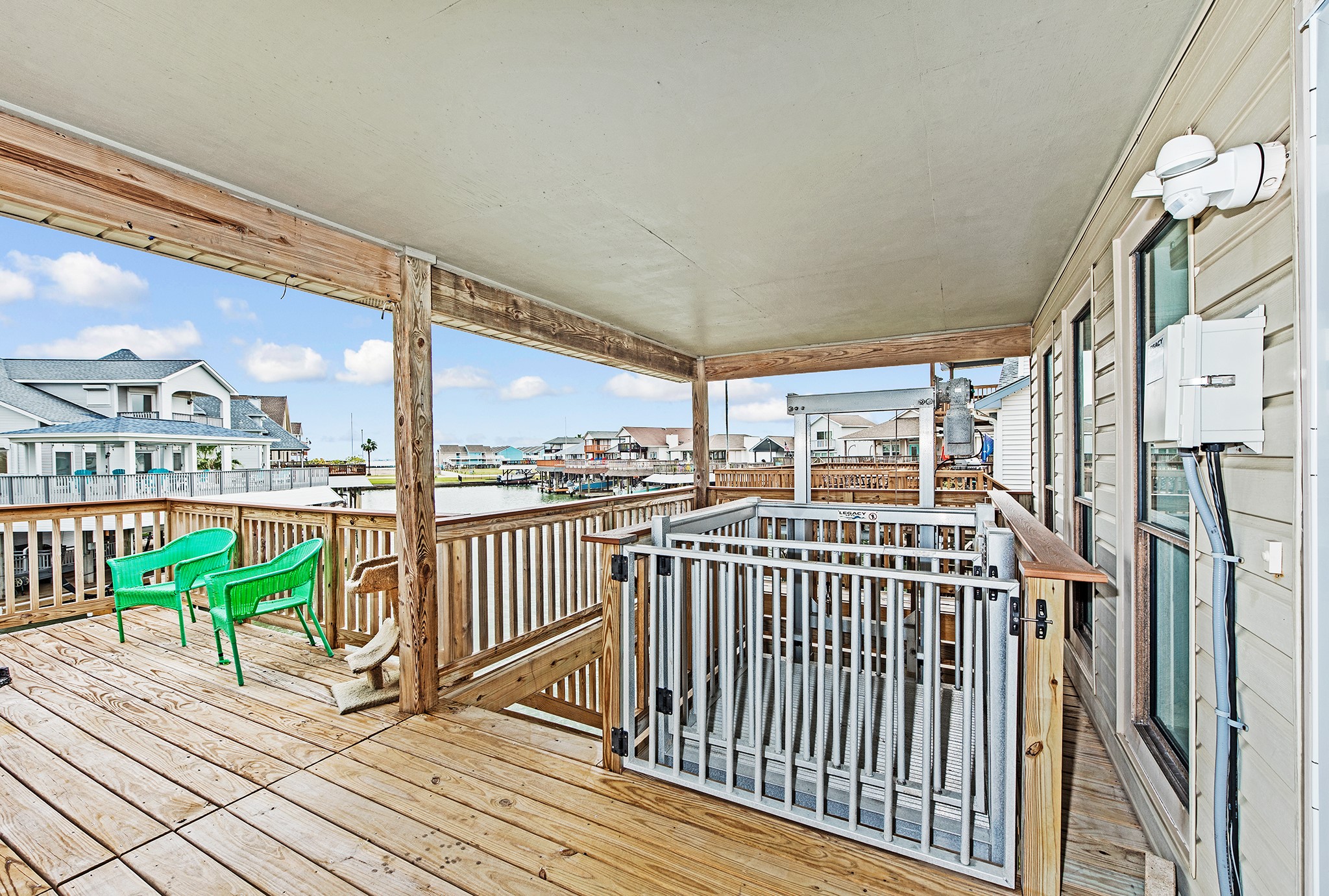 336 Admiral Circle, Tiki Island, TX 77554 336 Admiral Circle, Tiki Island, TX 77554