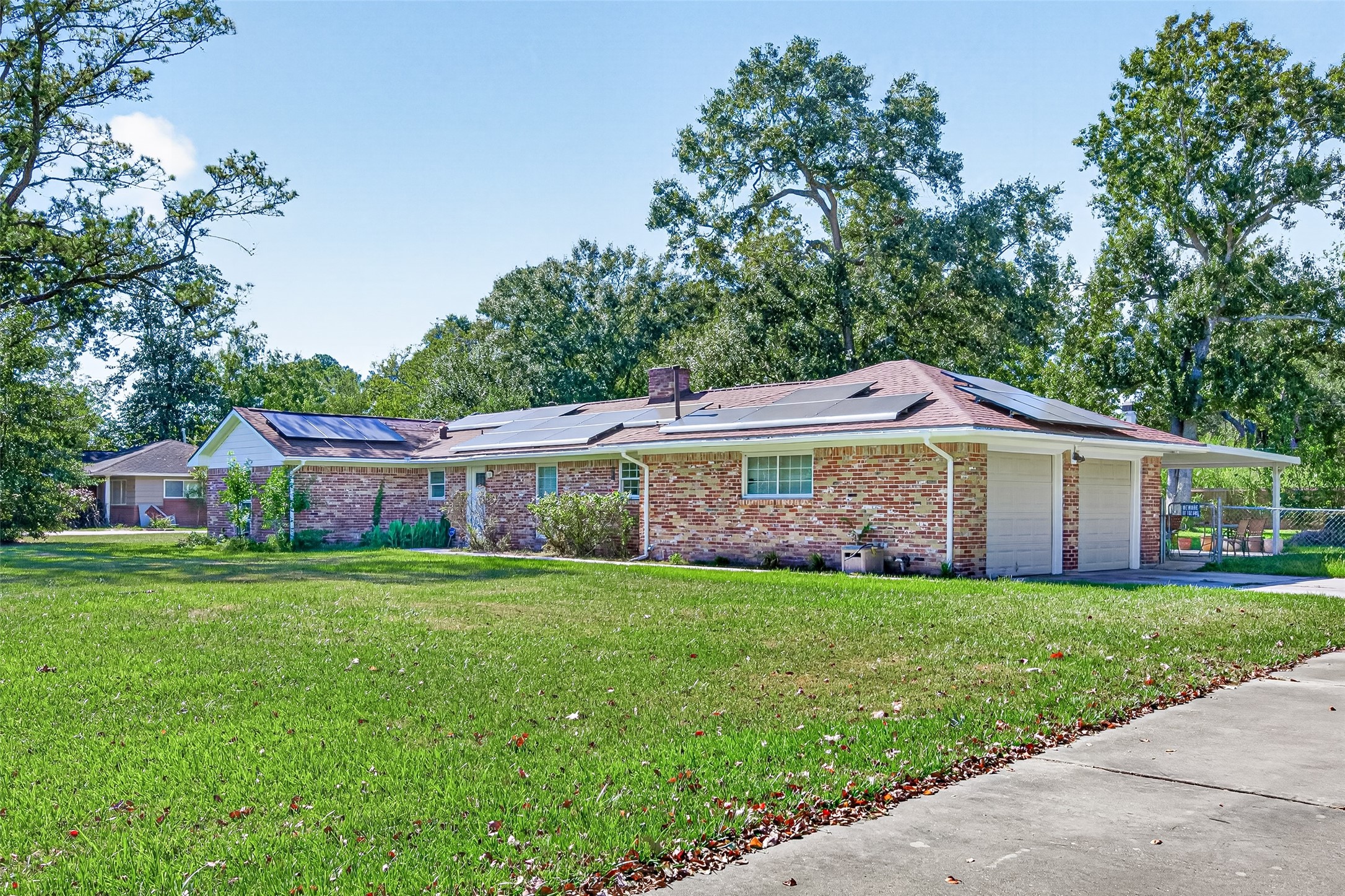 506 N Clear Creek Drive, Friendswood, TX 77546