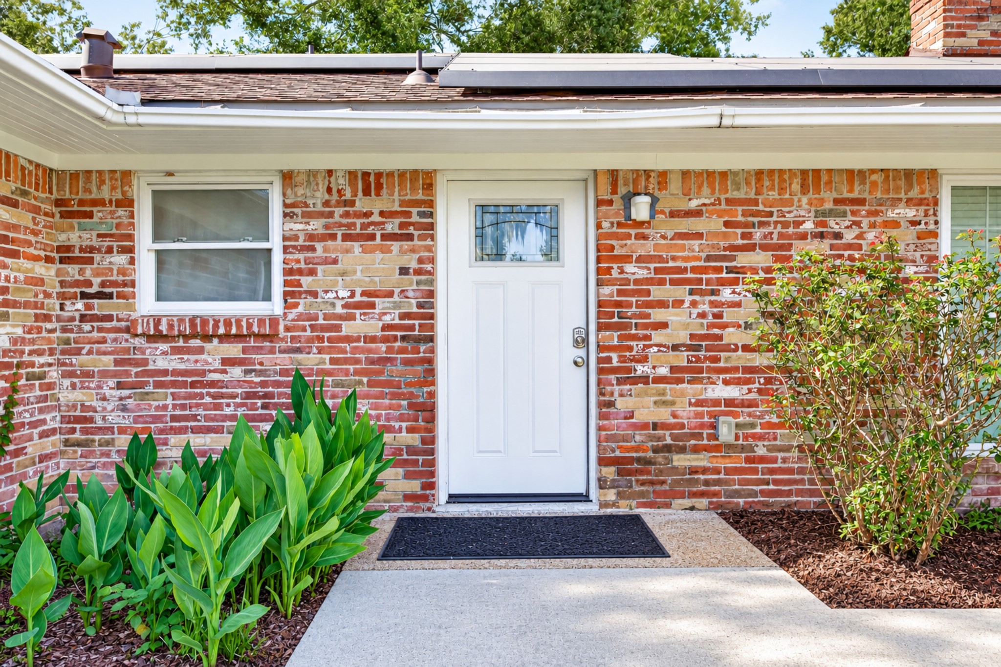 506 N Clear Creek Drive, Friendswood, TX 77546