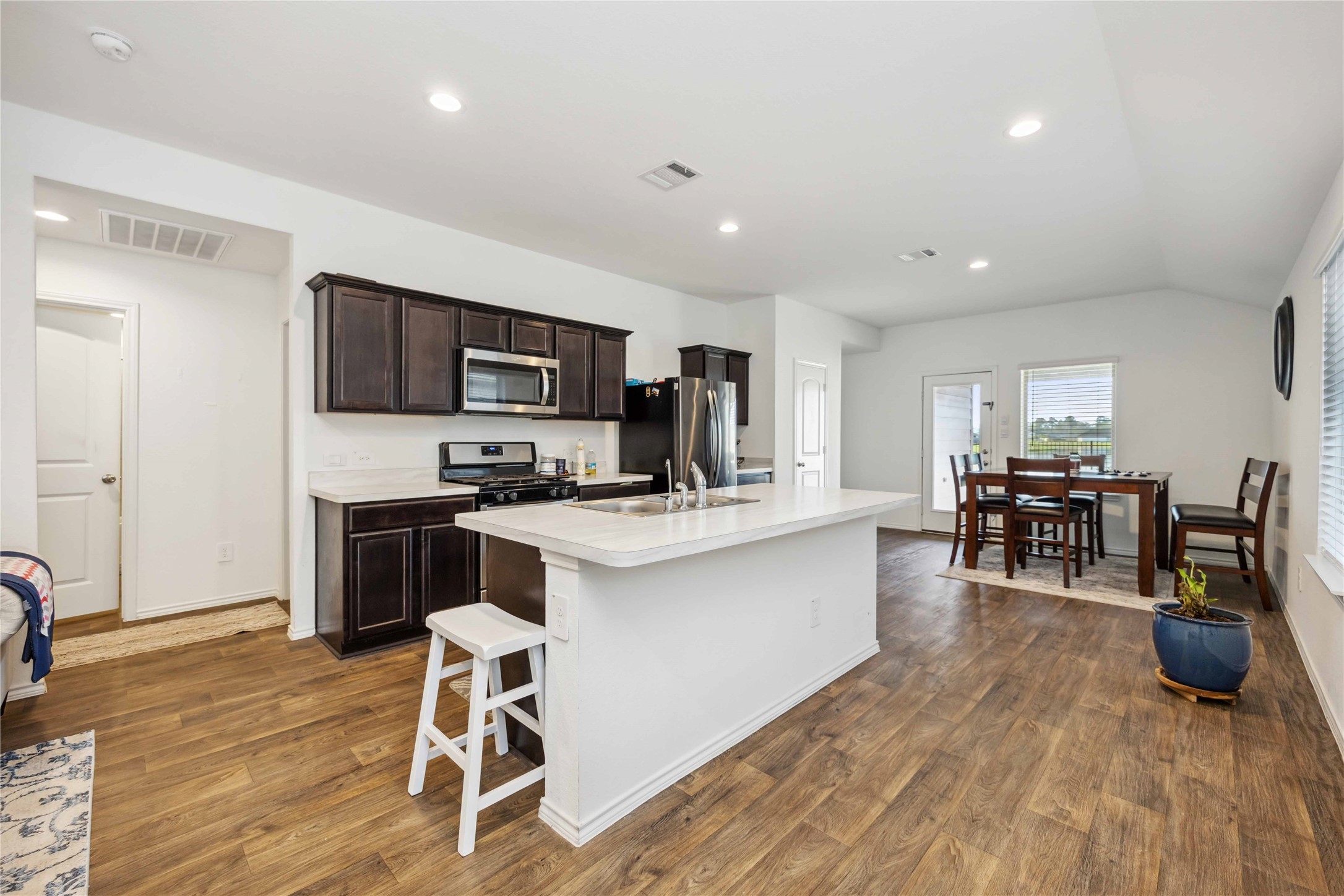 16684 Lonely Pines Drive, Conroe, TX 77302