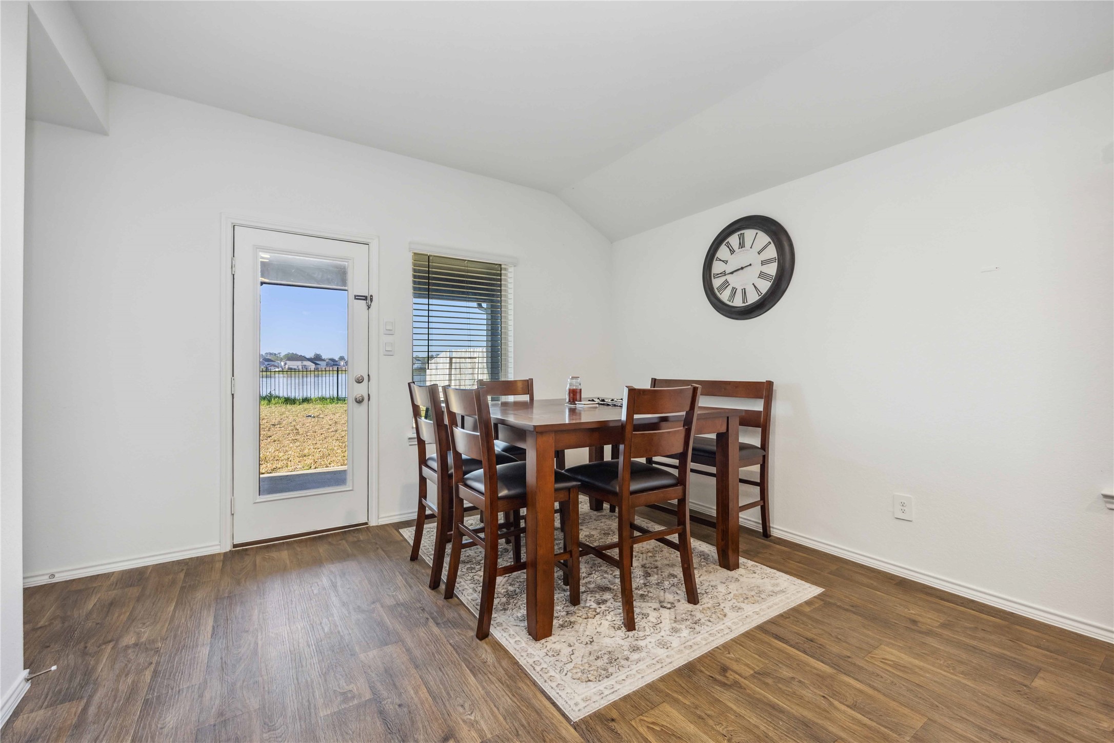 16684 Lonely Pines Drive, Conroe, TX 77302