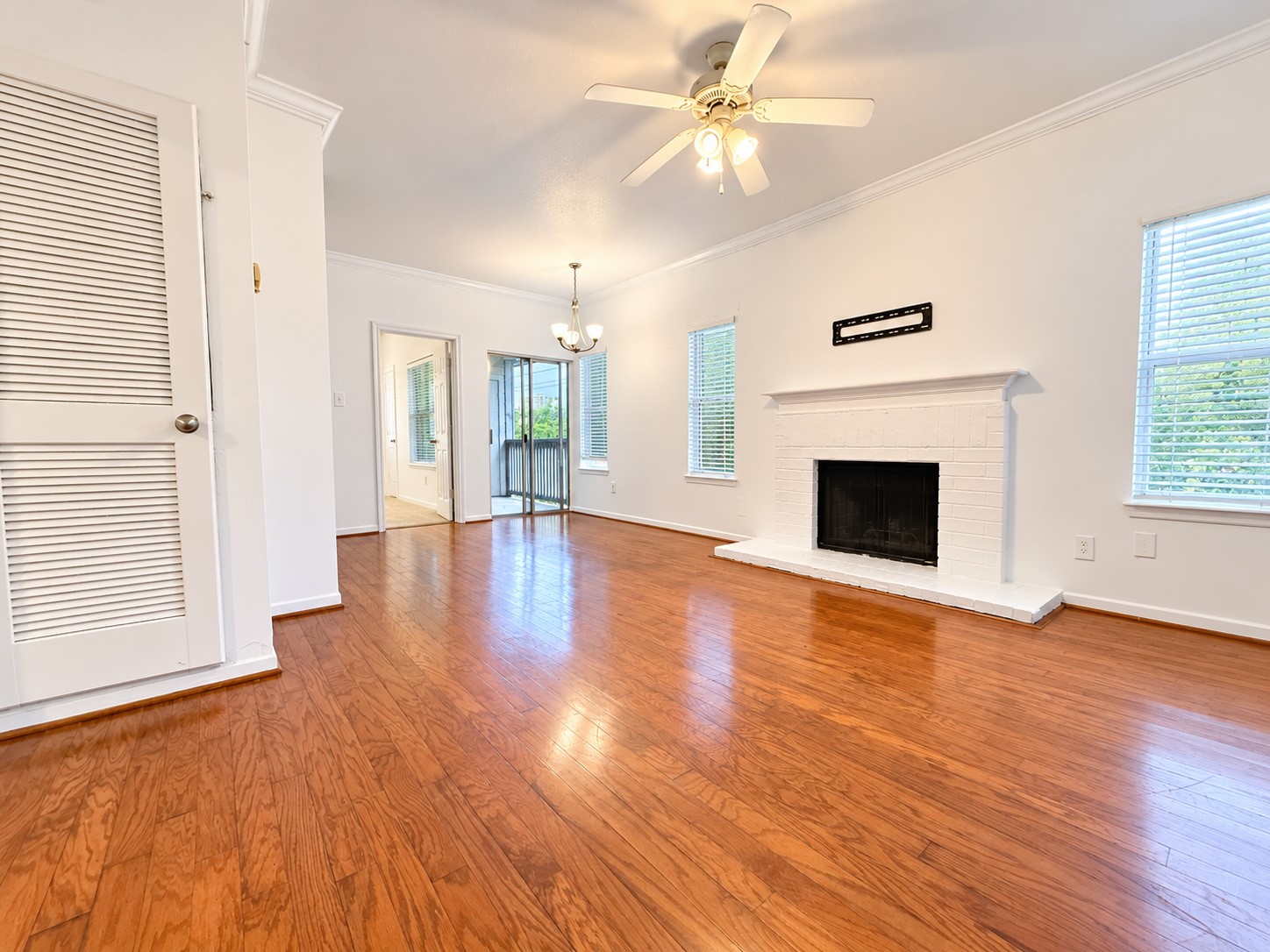 4041 Law Street, #606, Houston, TX 77005 4041 Law Street, #606, Houston, TX 77005
