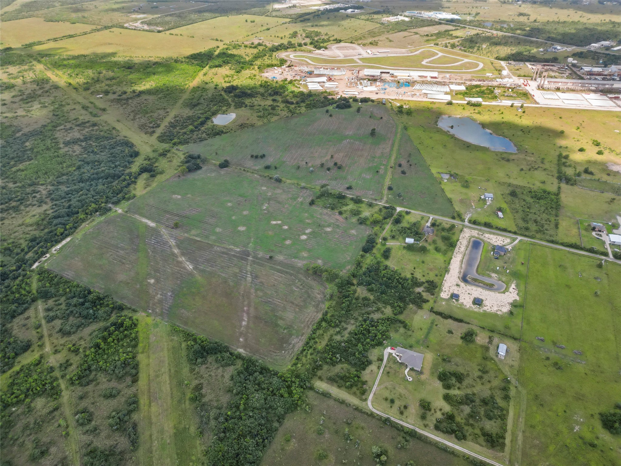 0000 Blimp Base, Hitchcock, TX 77563