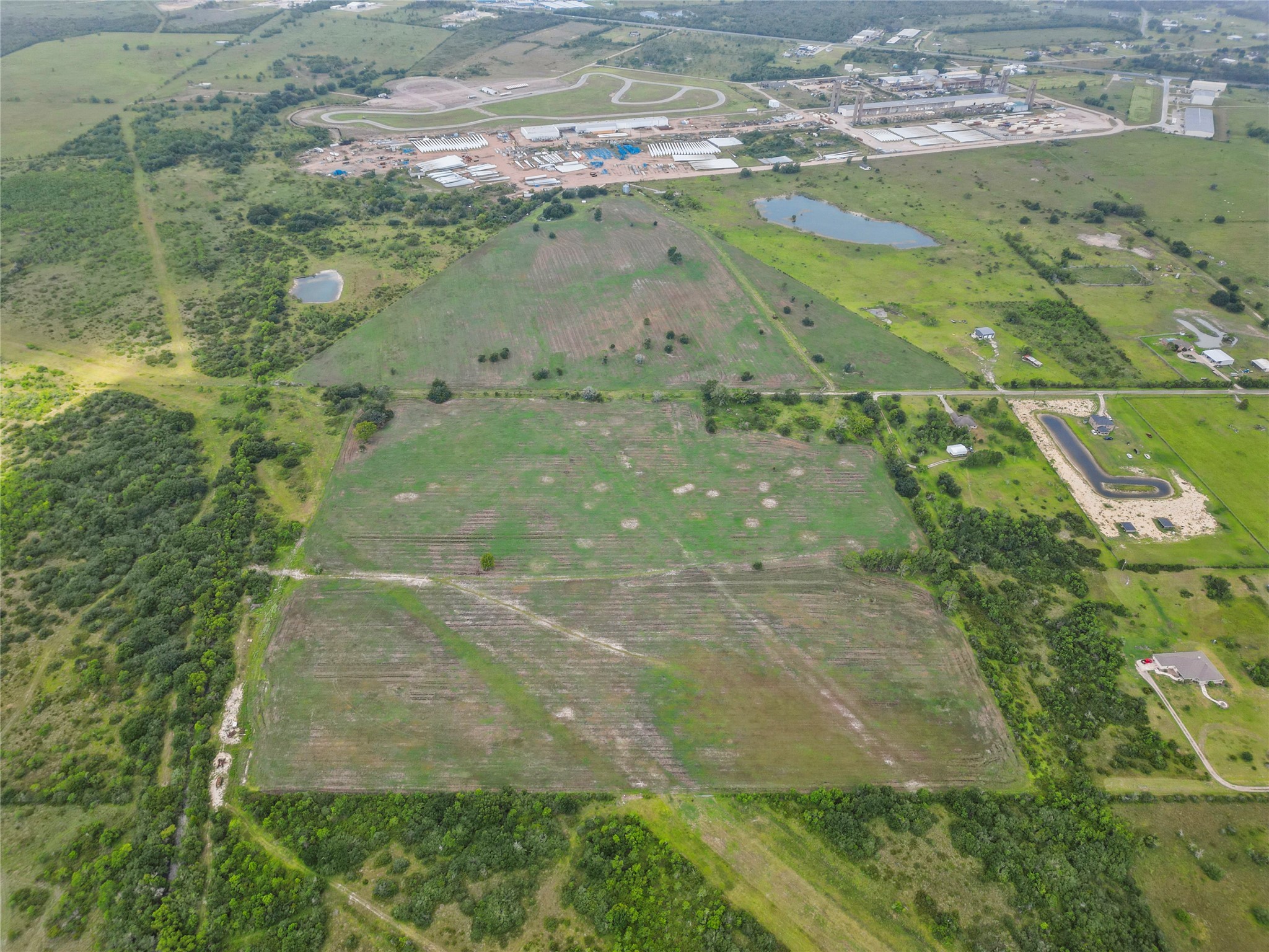 0000 Blimp Base, Hitchcock, TX 77563