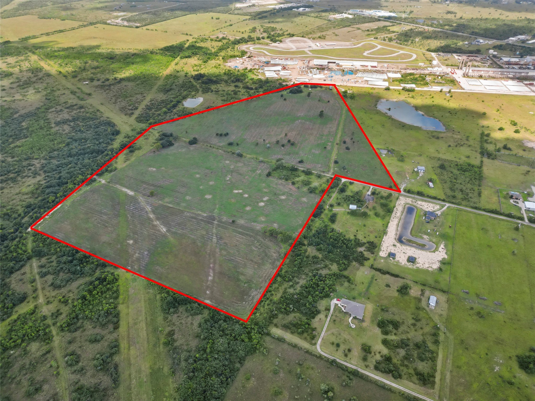 0000 Blimp Base, Hitchcock, TX 77563