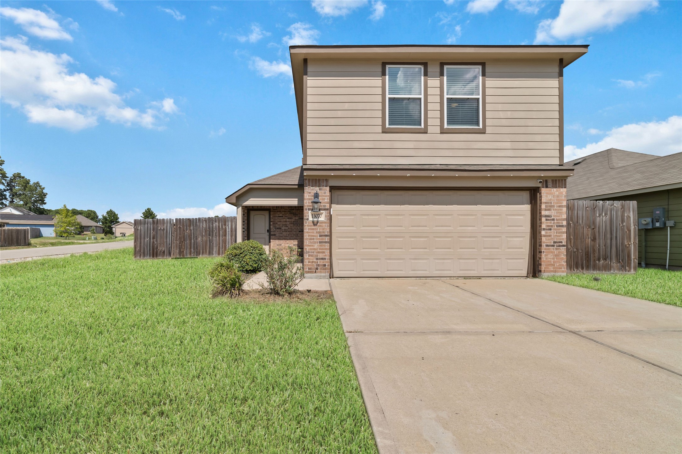 13070 Lake Conroe Bay Road, Willis, TX 77318