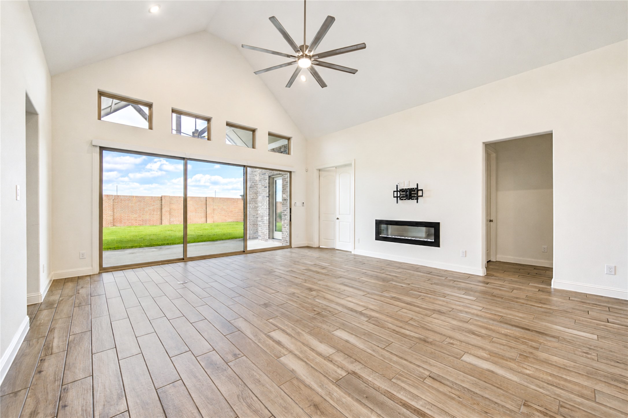 10515 Harvest Oak Court, Missouri City, TX 77459