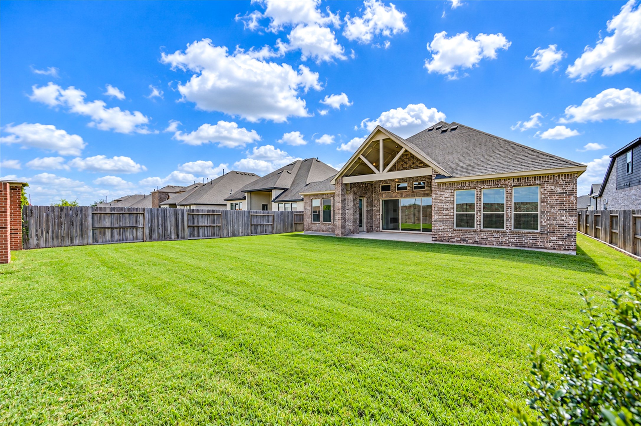 10515 Harvest Oak Court, Missouri City, TX 77459