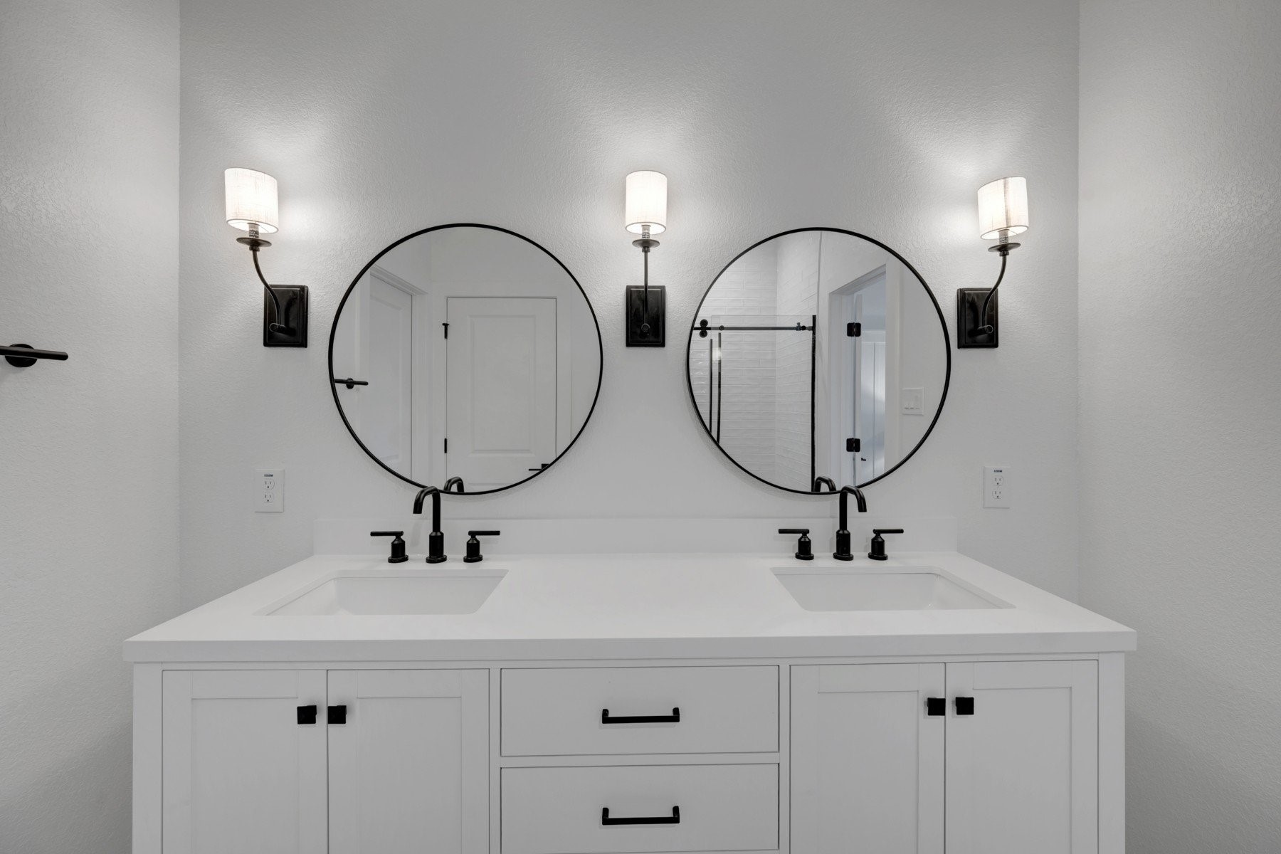 Serene primary bath