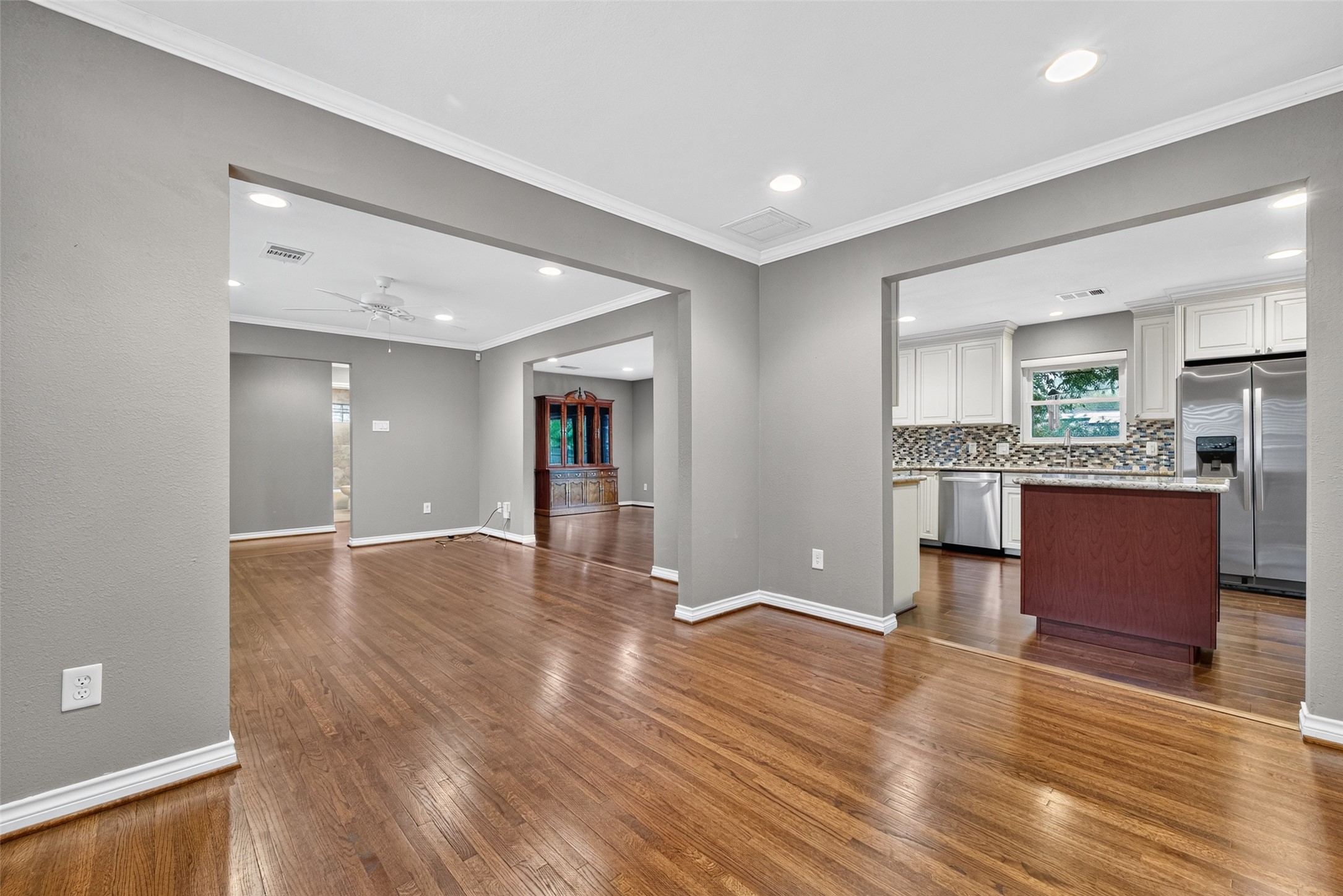 3107 Mona Lee Lane, Houston, TX 77080 3107 Mona Lee Lane, Houston, TX 77080
