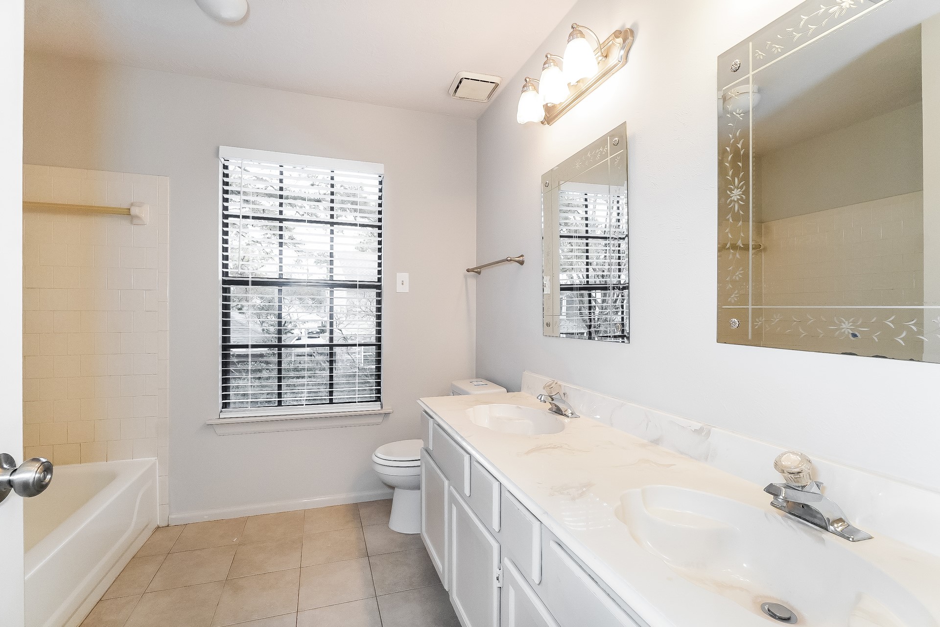 16810 Poplar Hill Street, Houston, TX 77095