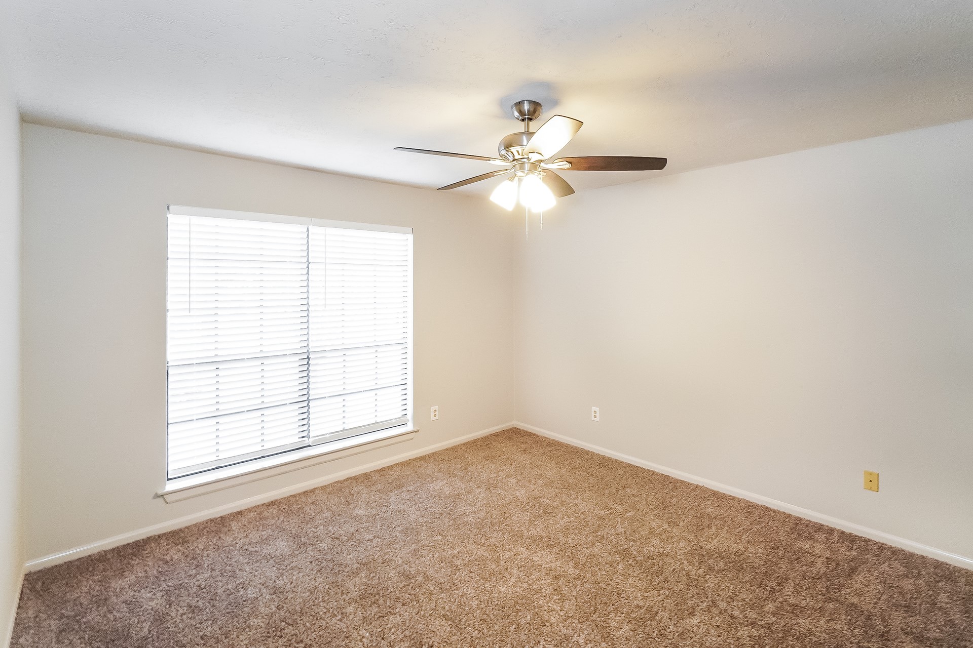 16810 Poplar Hill Street, Houston, TX 77095