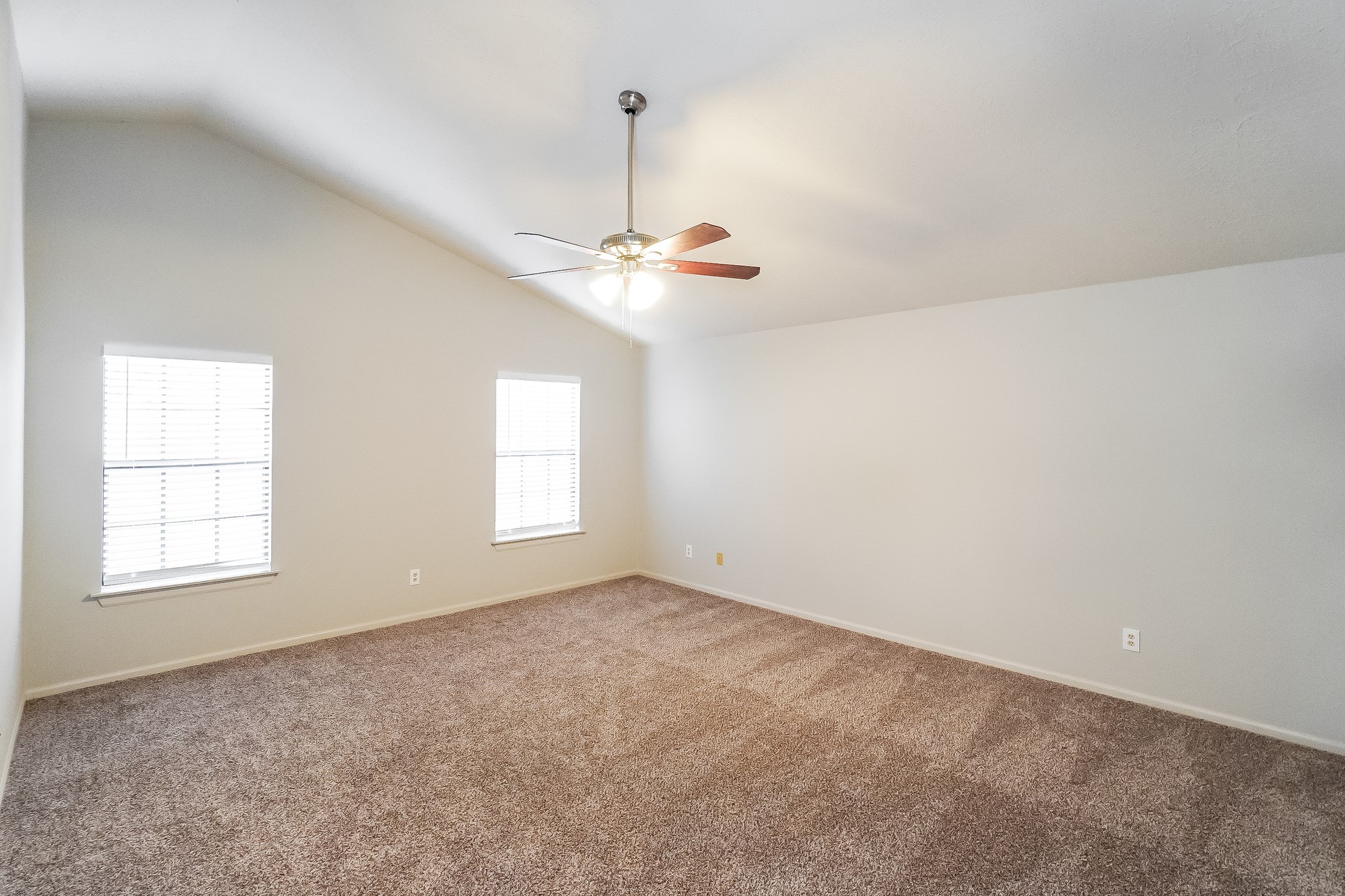 16810 Poplar Hill Street, Houston, TX 77095