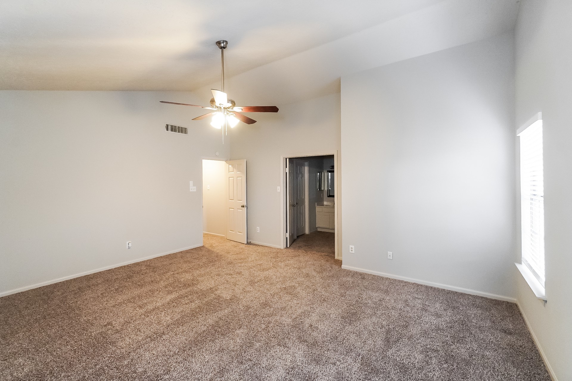 16810 Poplar Hill Street, Houston, TX 77095