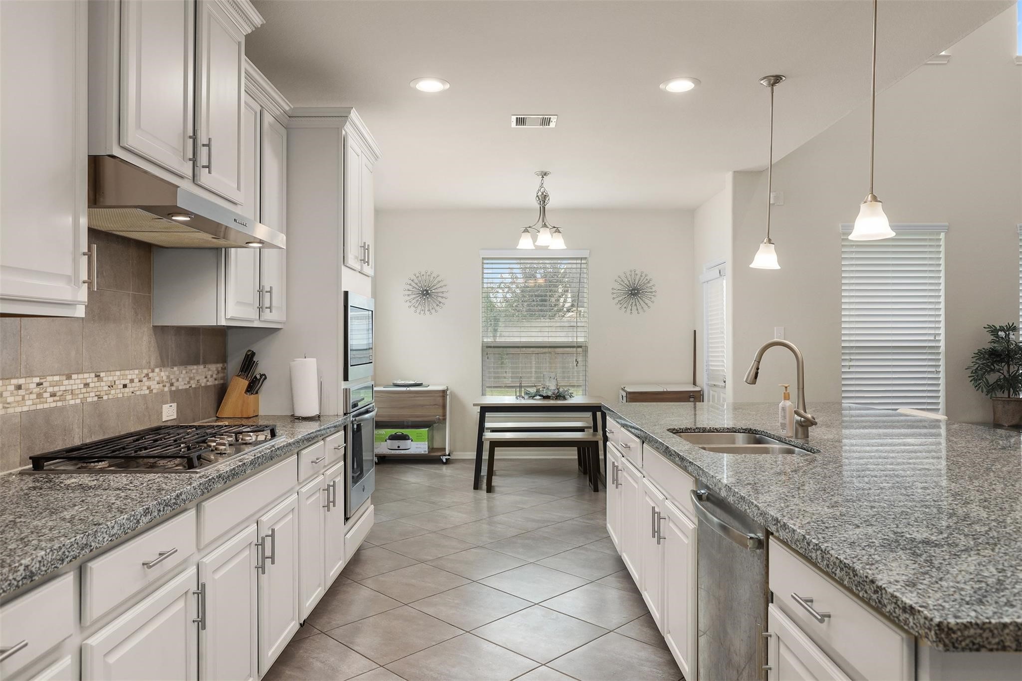 4318 Parkview Terrace Lane, Dickinson, TX 77539