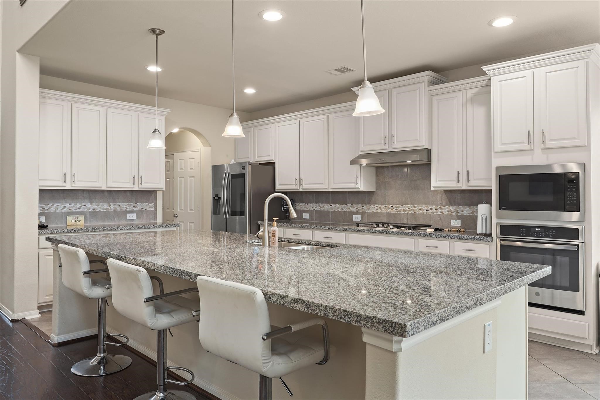 4318 Parkview Terrace Lane, Dickinson, TX 77539