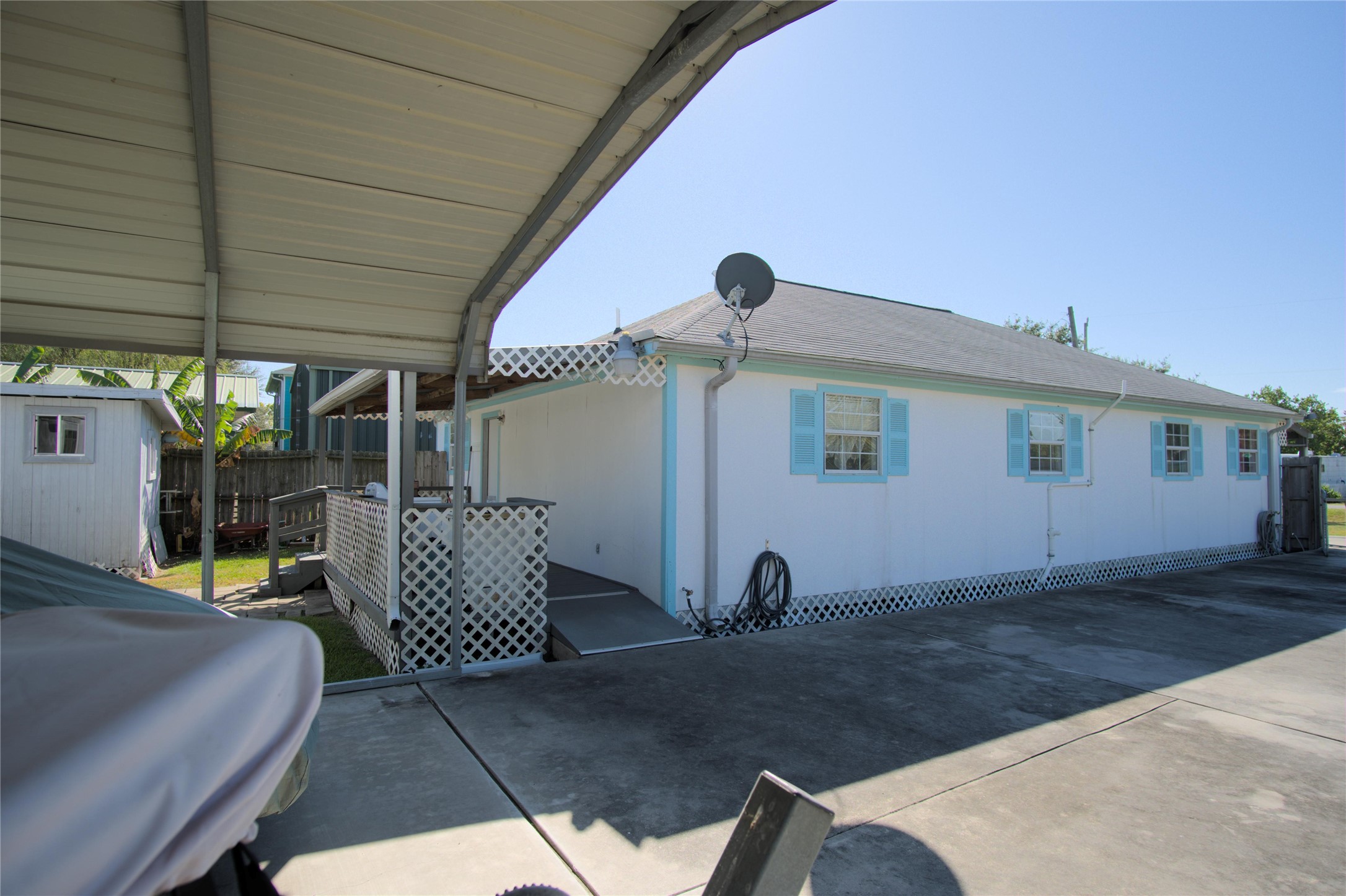 511 5th Street, San Leon, TX 77539