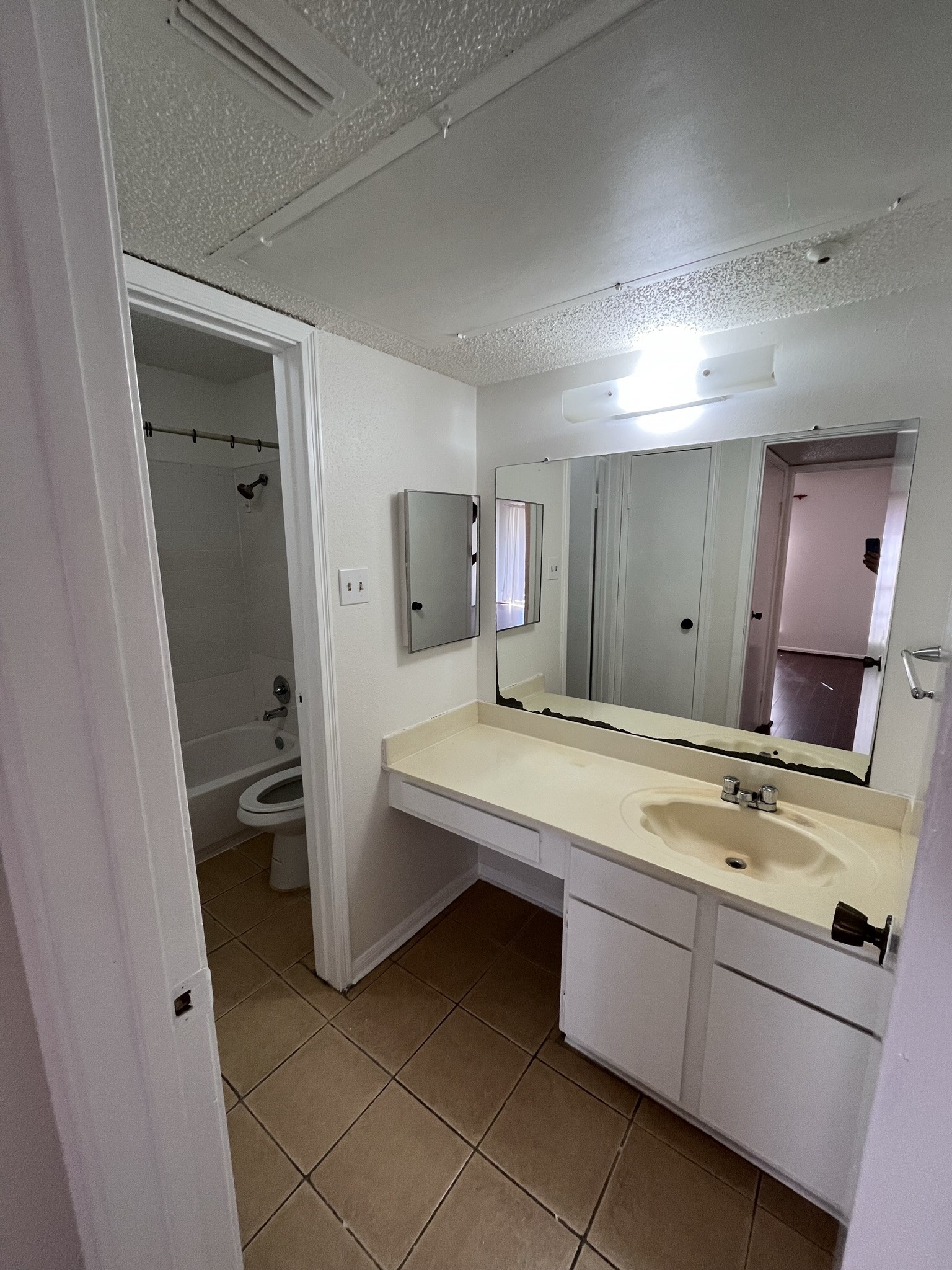 2120 El Paseo Street, #1912, Houston, TX 77054
