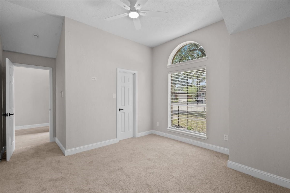 105 Barrington Pointe Court, League City, TX 77573 105 Barrington Pointe Court, League City, TX 77573