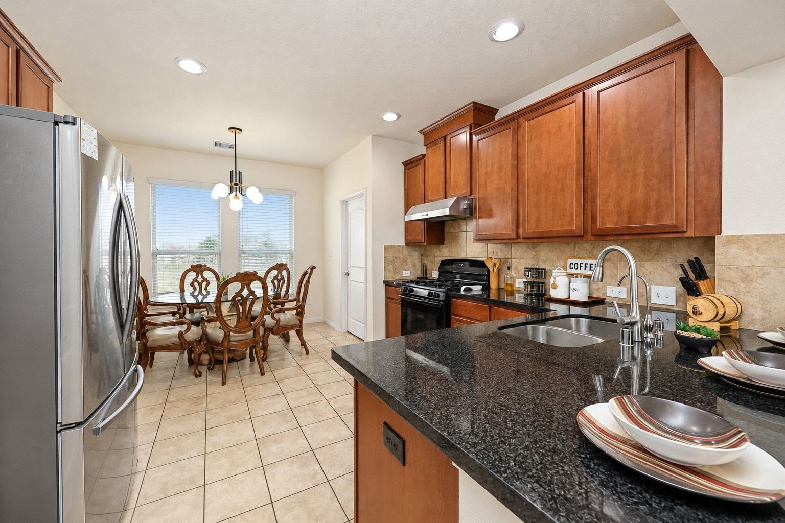10518 Sun River Falls Drive, Humble, TX 77396