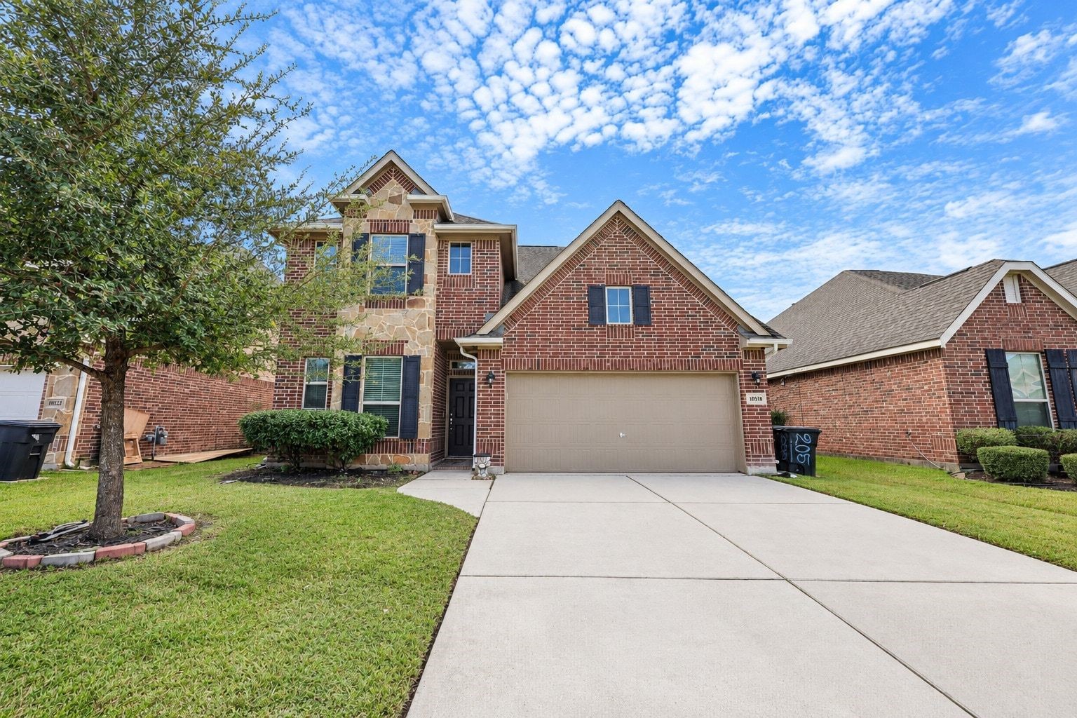 10518 Sun River Falls Drive, Humble, TX 77396