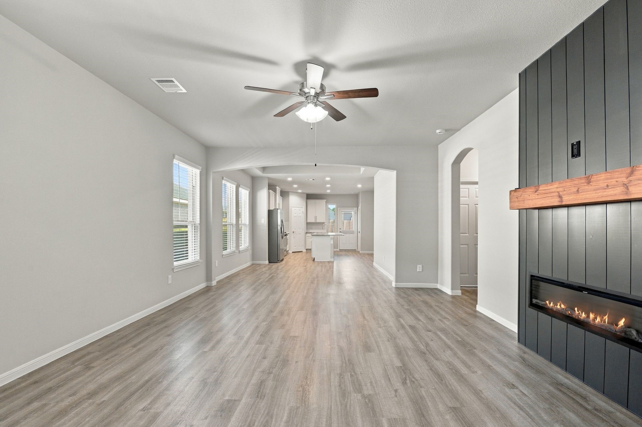 10119 Gold Finch Run, Magnolia, TX 77354