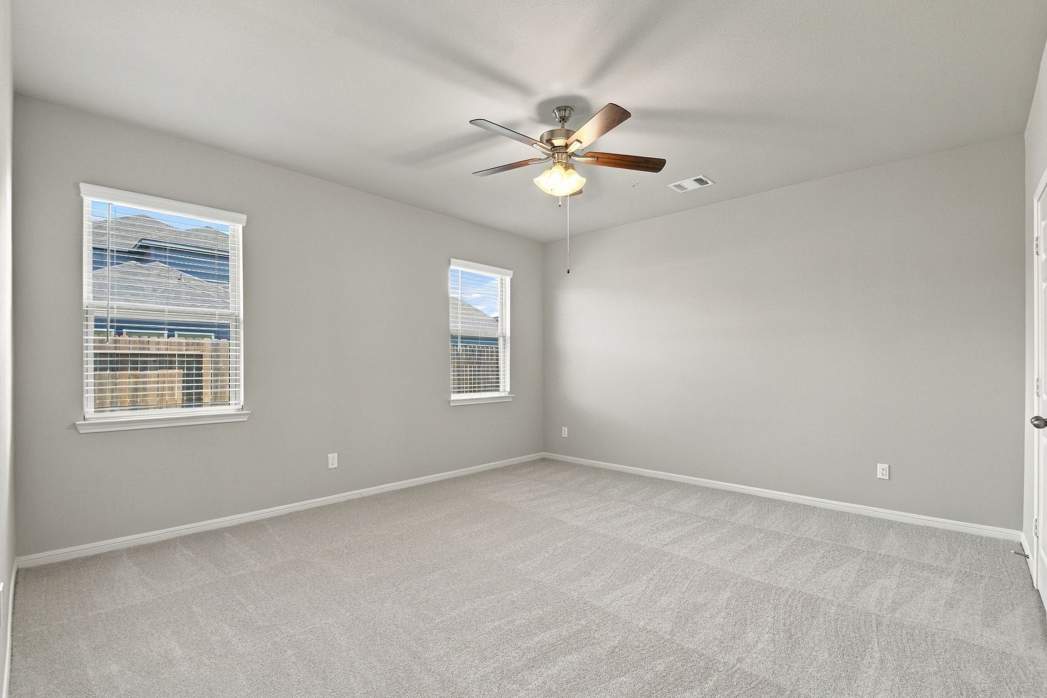 10119 Gold Finch Run, Magnolia, TX 77354