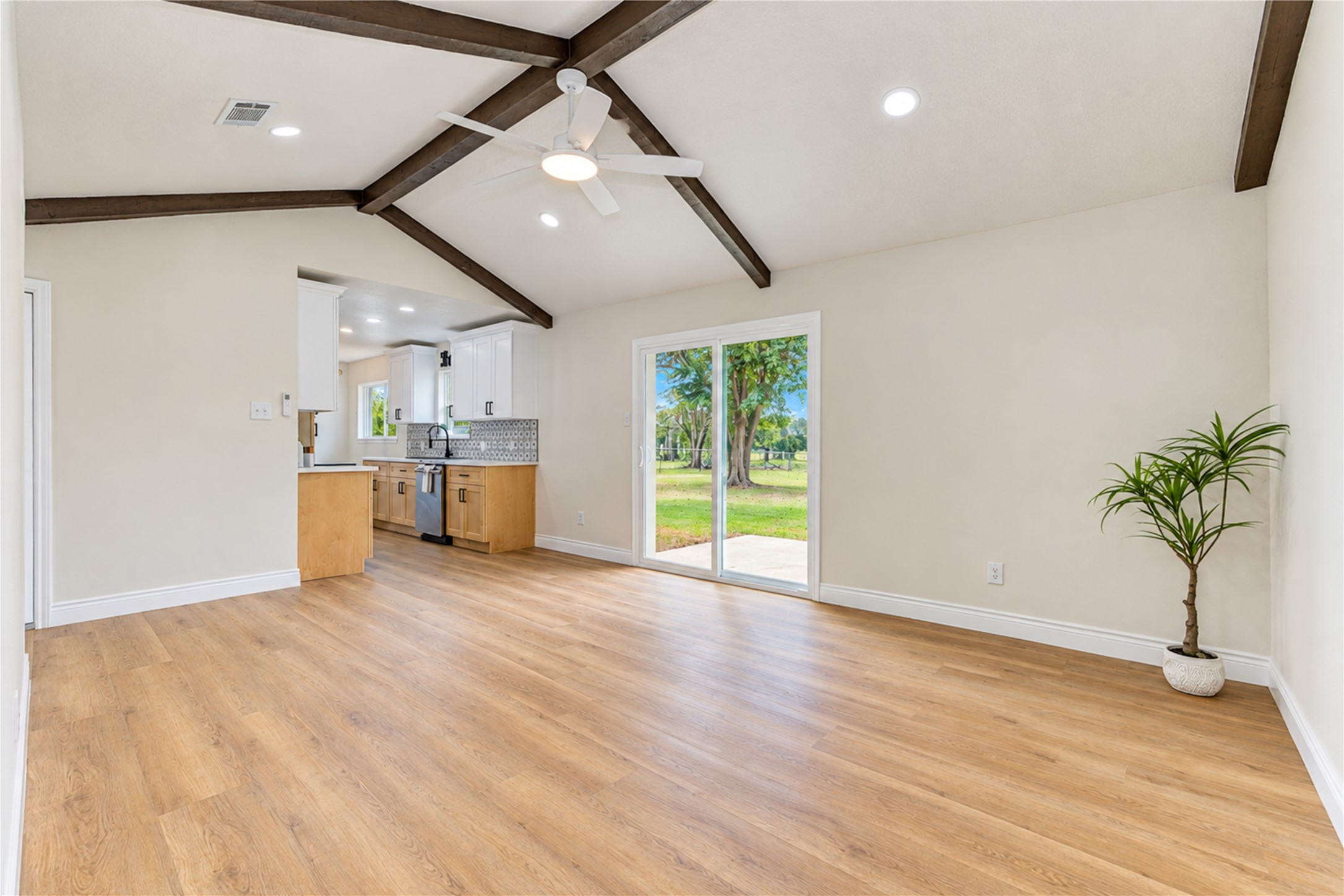 13415 Winston Drive, Santa Fe, TX 77517