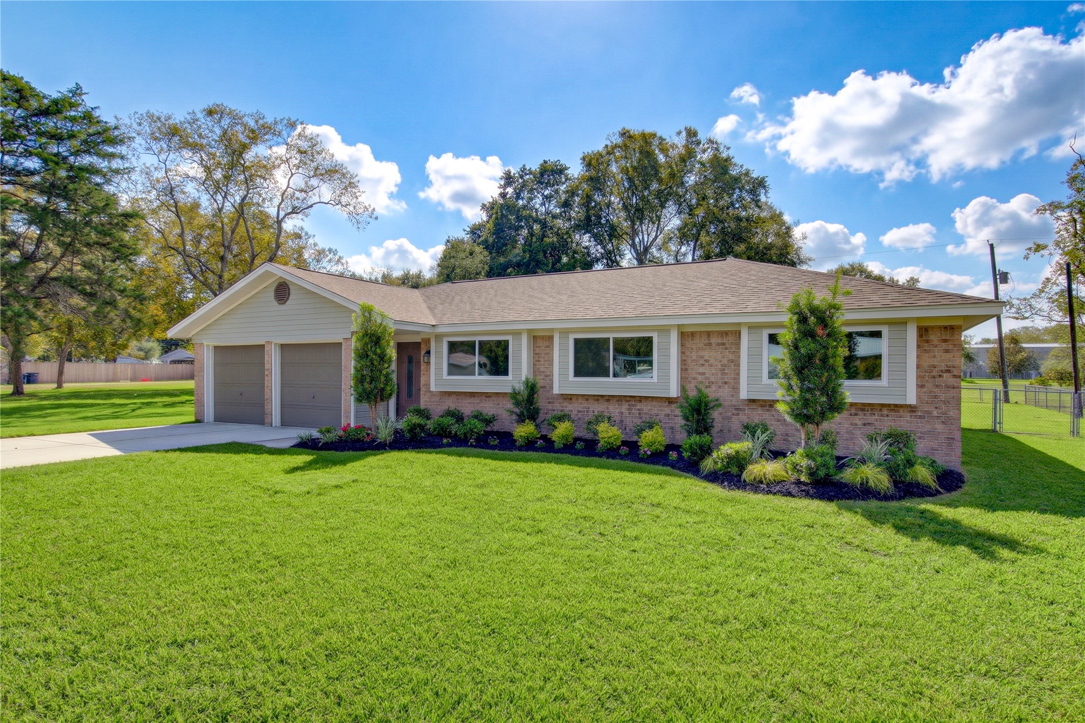 13415 Winston Drive, Santa Fe, TX 77517