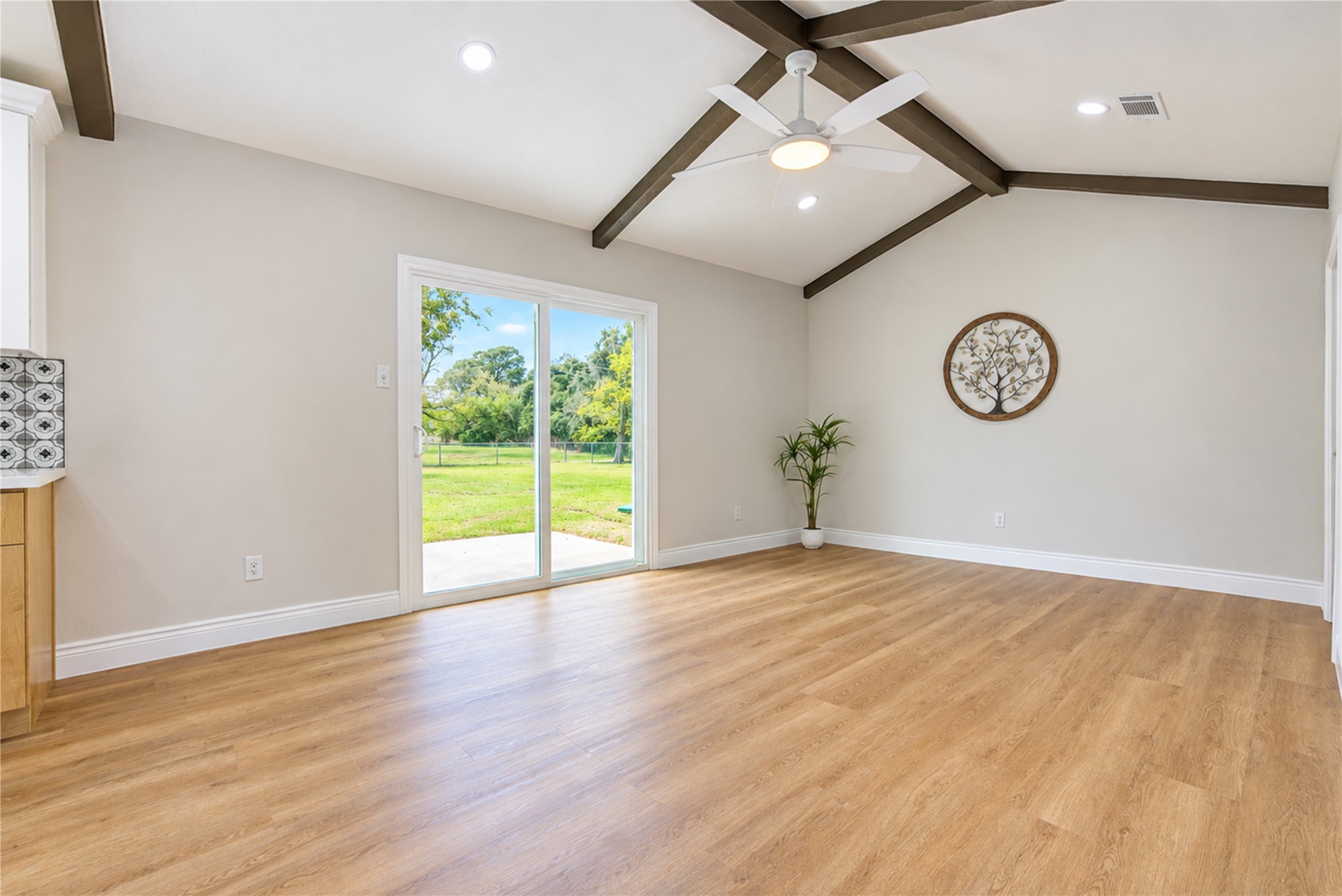 13415 Winston Drive, Santa Fe, TX 77517