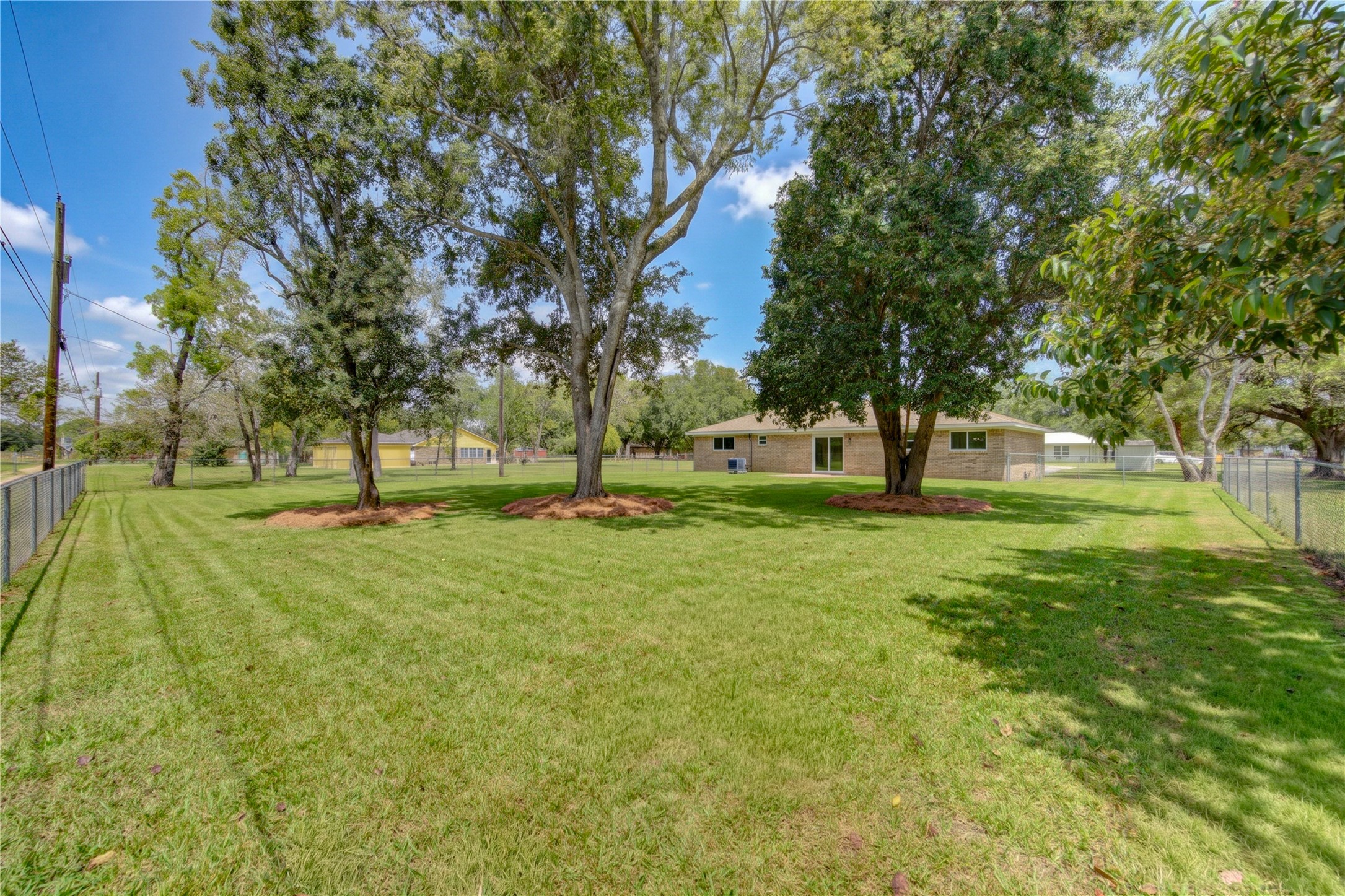 13415 Winston Drive, Santa Fe, TX 77517