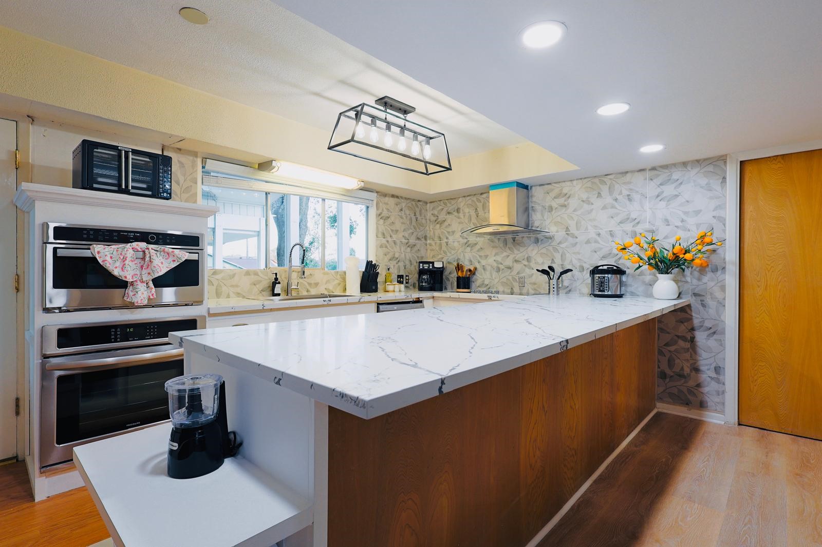 5419 Whispering Creek Way, Houston, TX 77017 5419 Whispering Creek Way, Houston, TX 77017